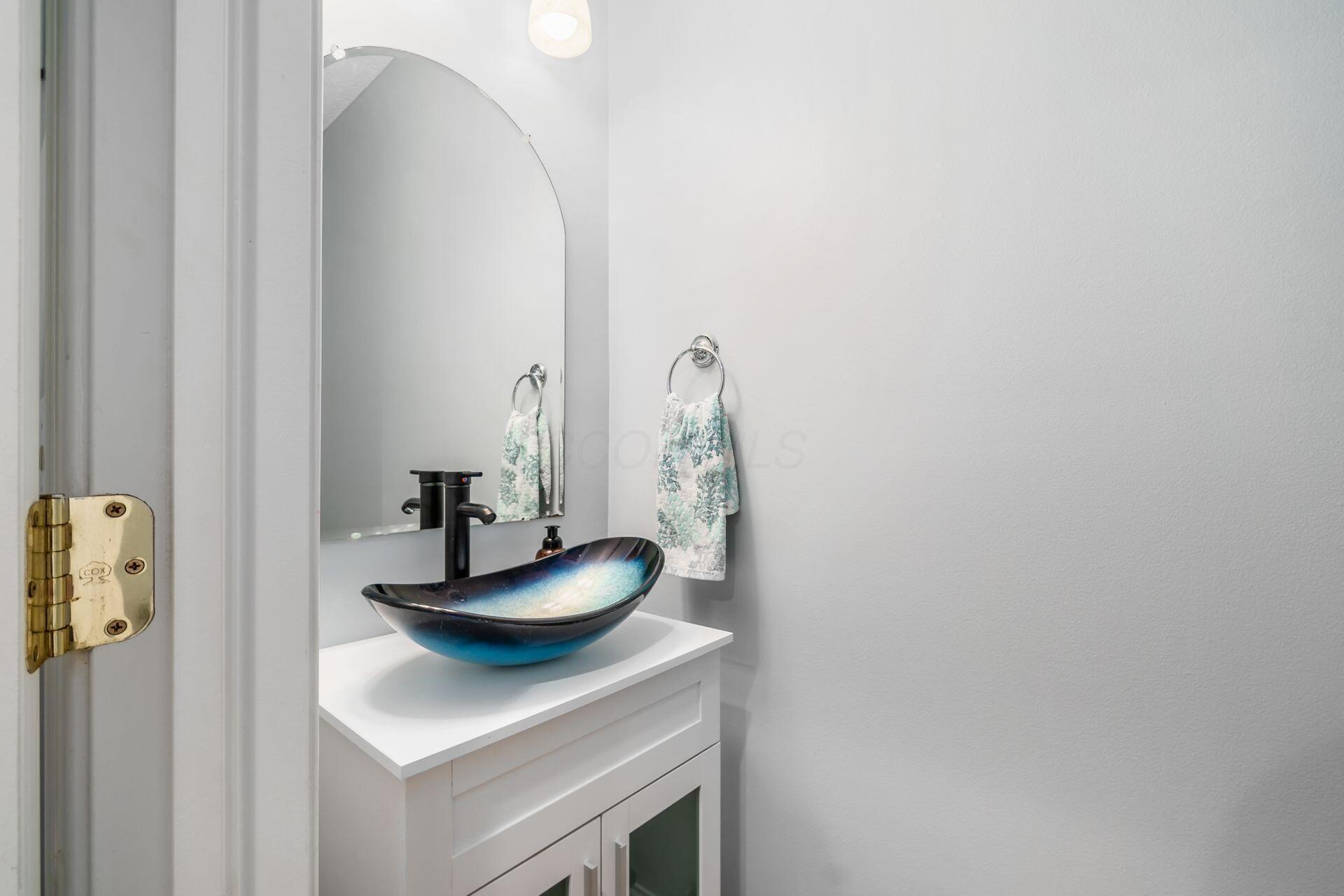 5552 Quail Hollow Way