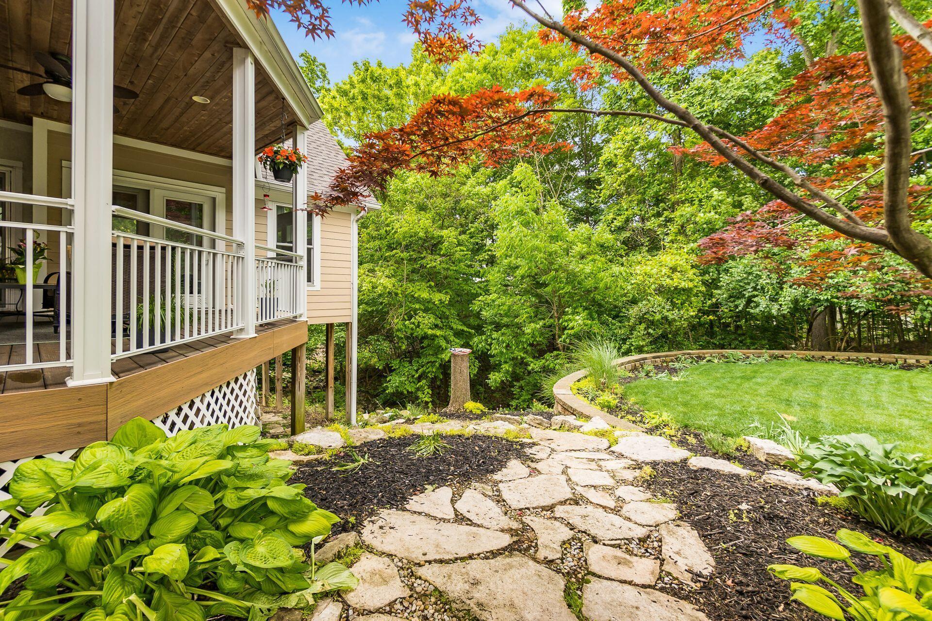 5552 Quail Hollow Way