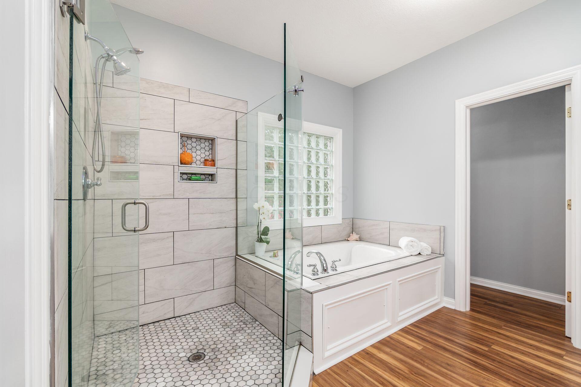 5552 Quail Hollow Way