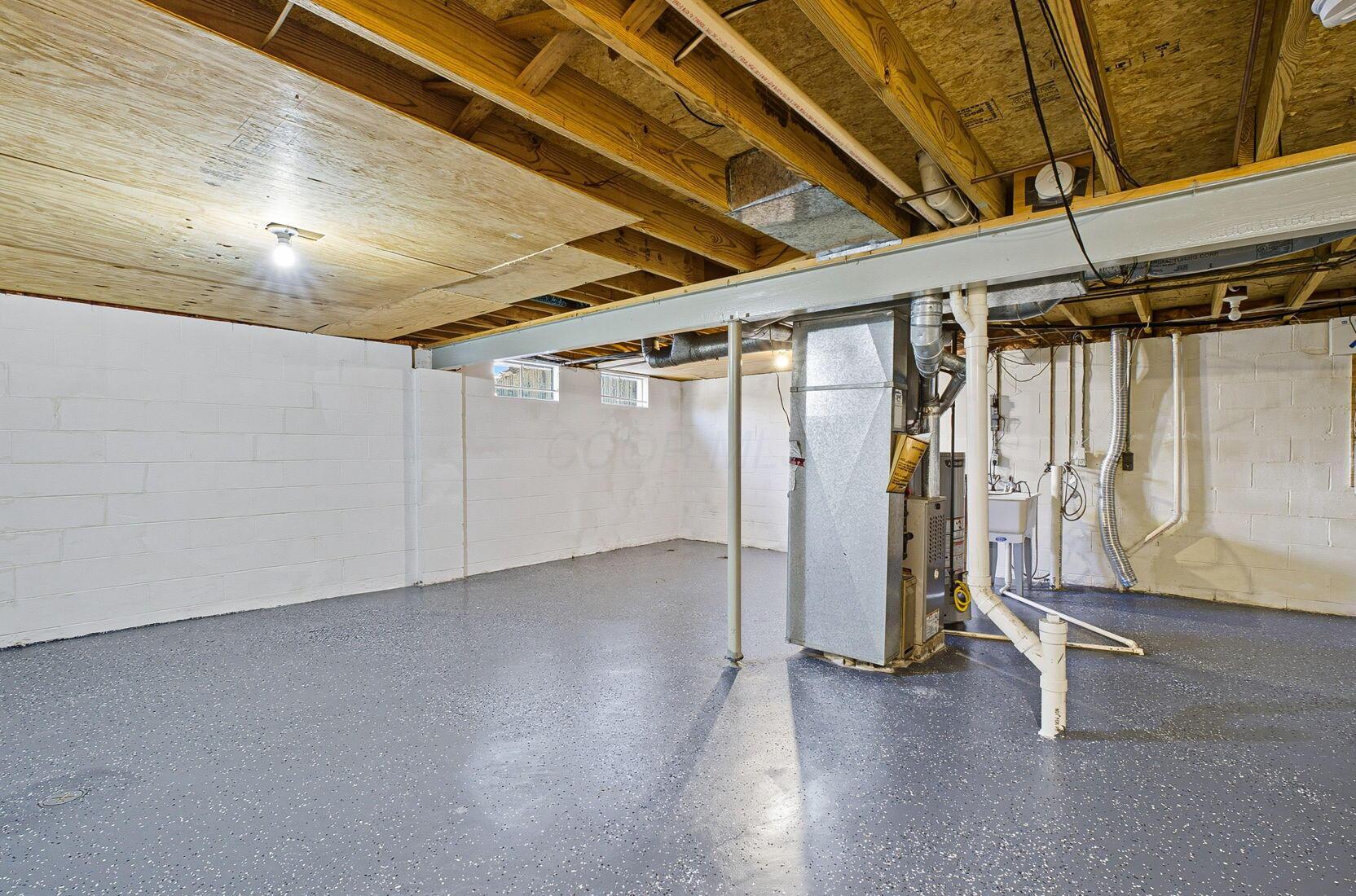 3900 Cliff Ridge Court