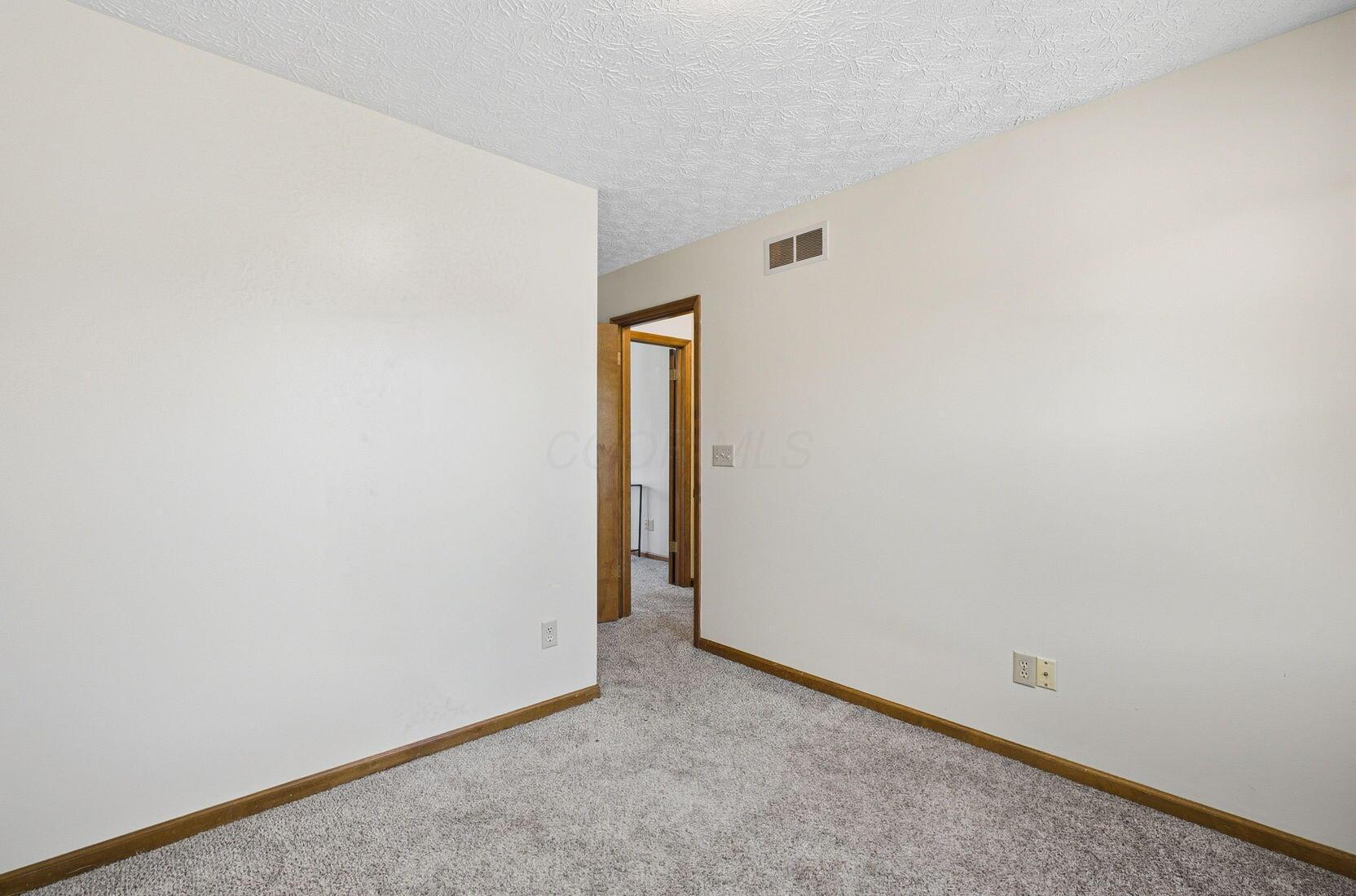 3900 Cliff Ridge Court