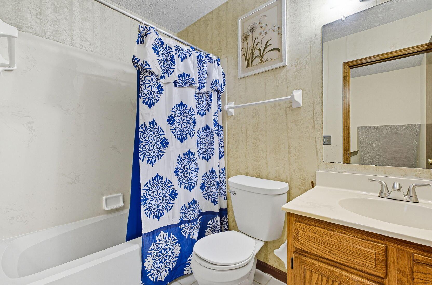 3900 Cliff Ridge Court