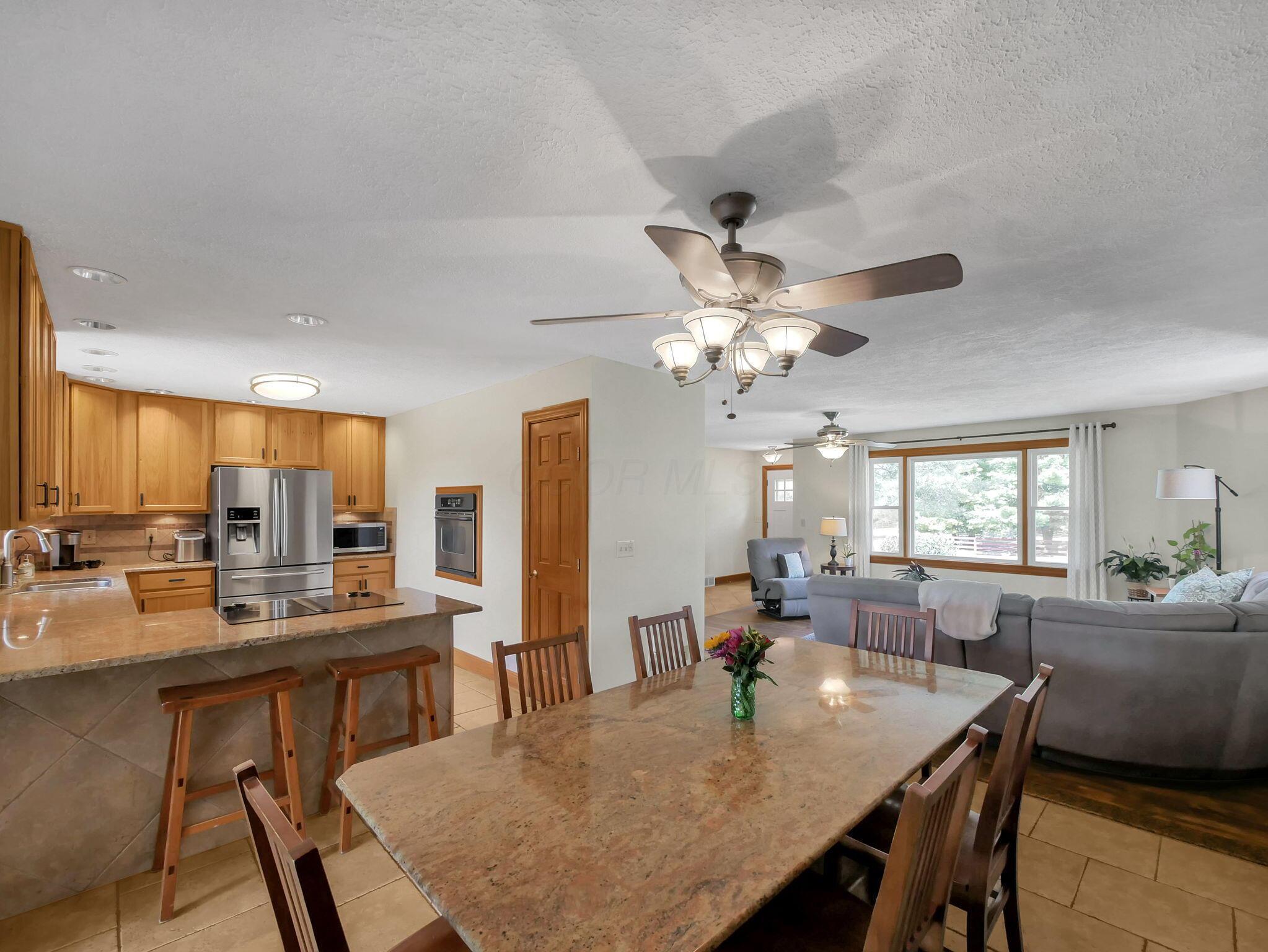 3412 Creek Road
