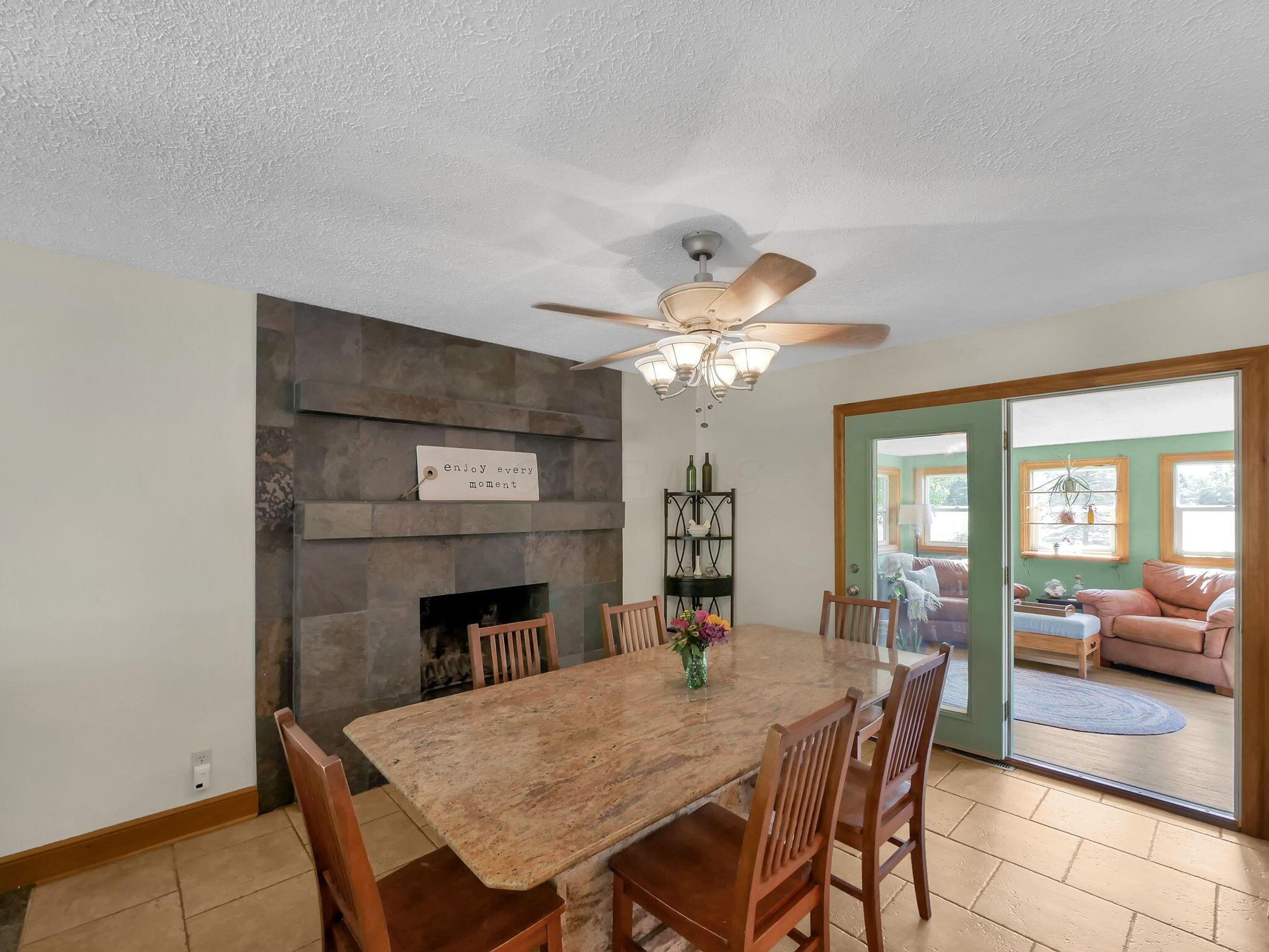 3412 Creek Road