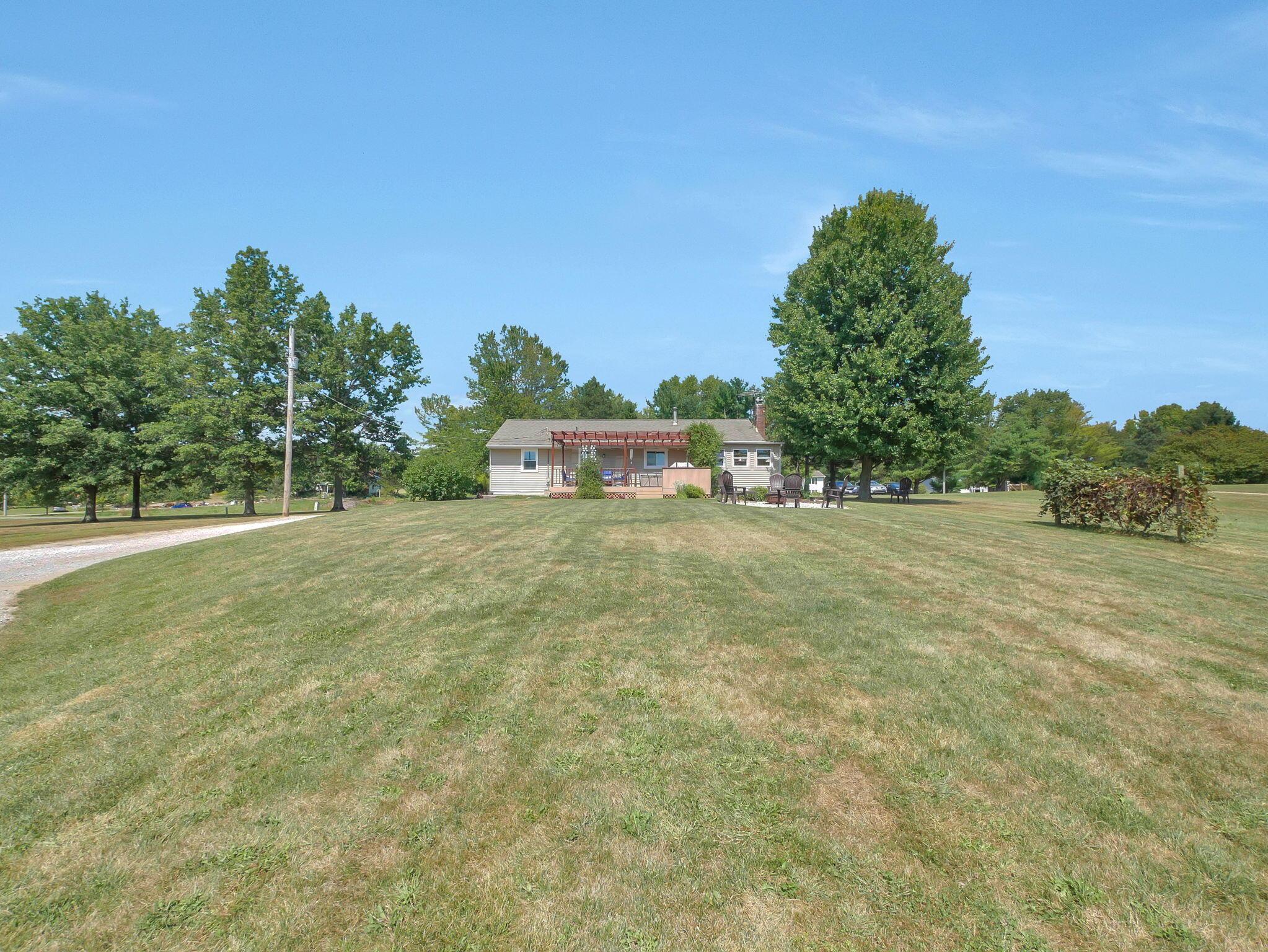 3412 Creek Road