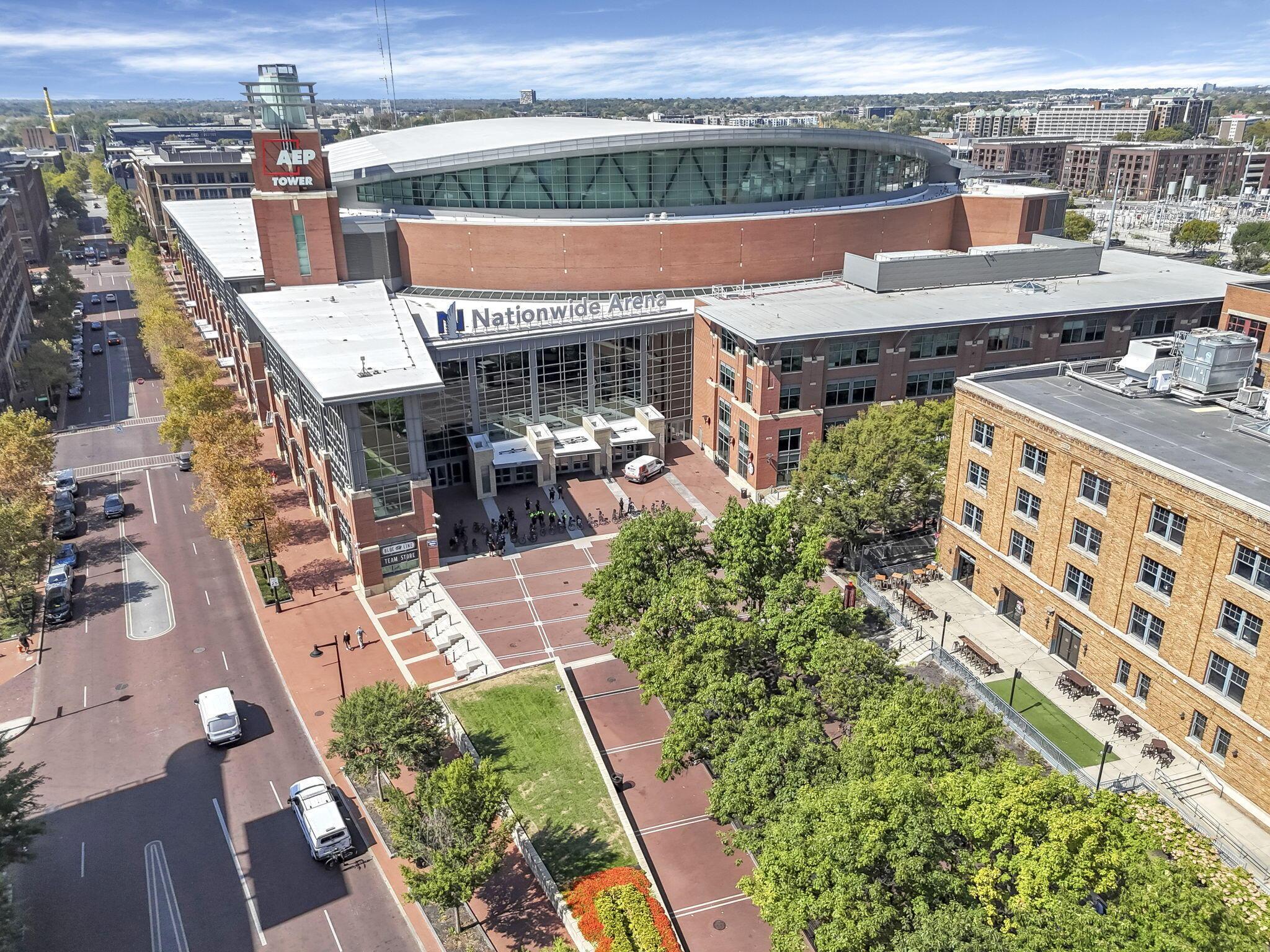 78 E Chestnut Street, 507