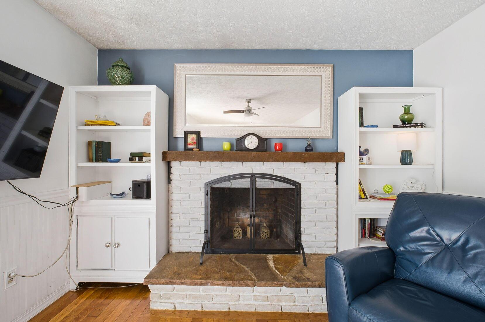 6869 Cedar Brook Place