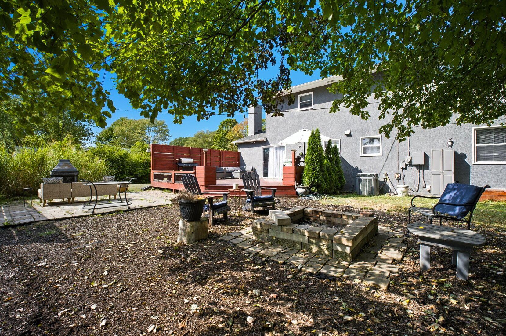 6869 Cedar Brook Place