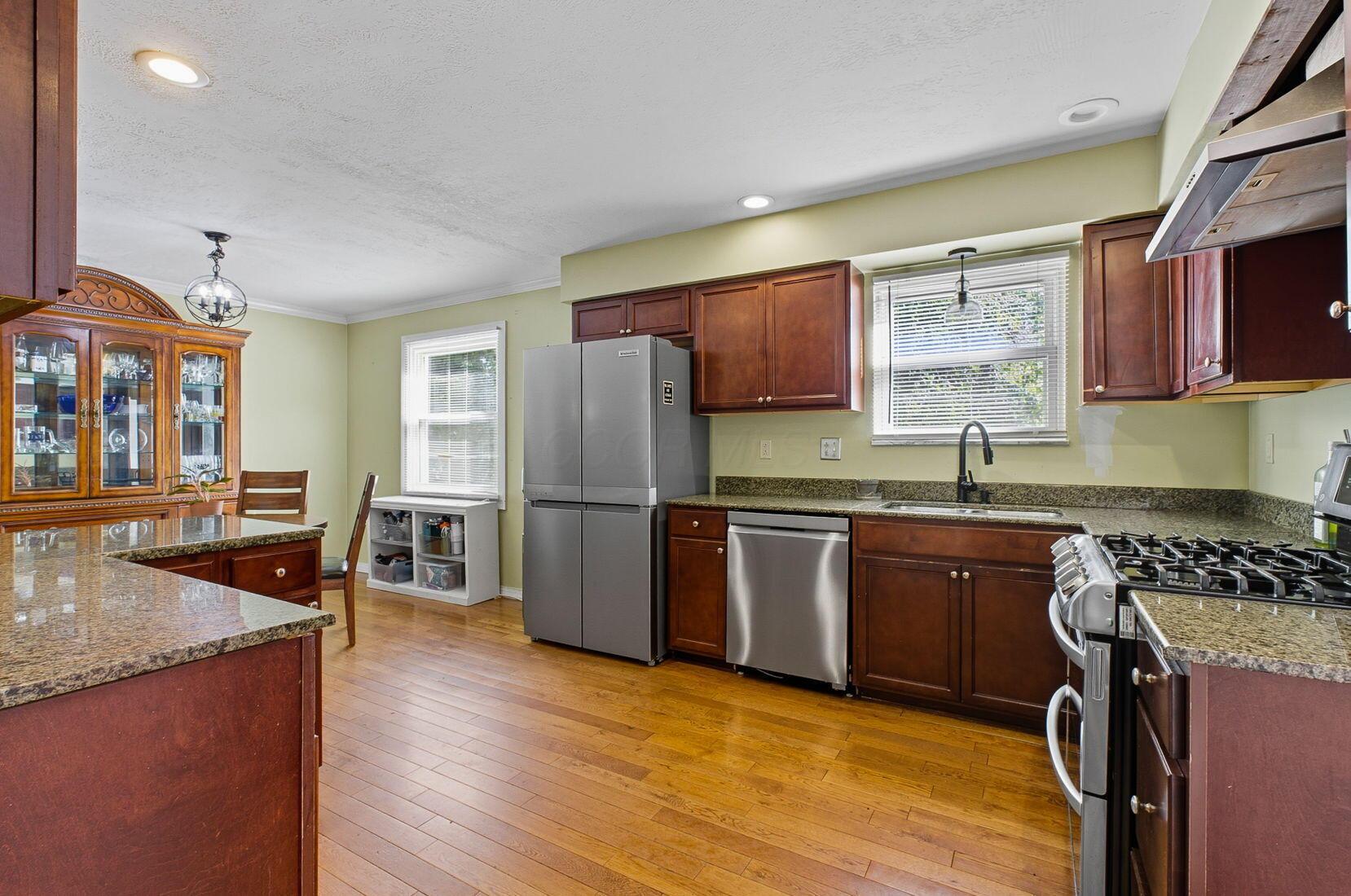6869 Cedar Brook Place