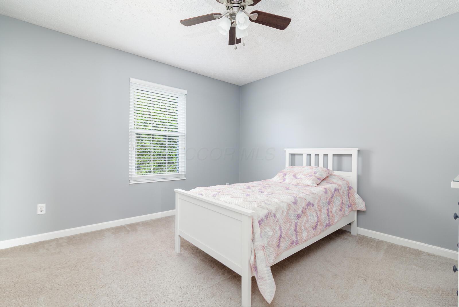 107 N Highview Boulevard