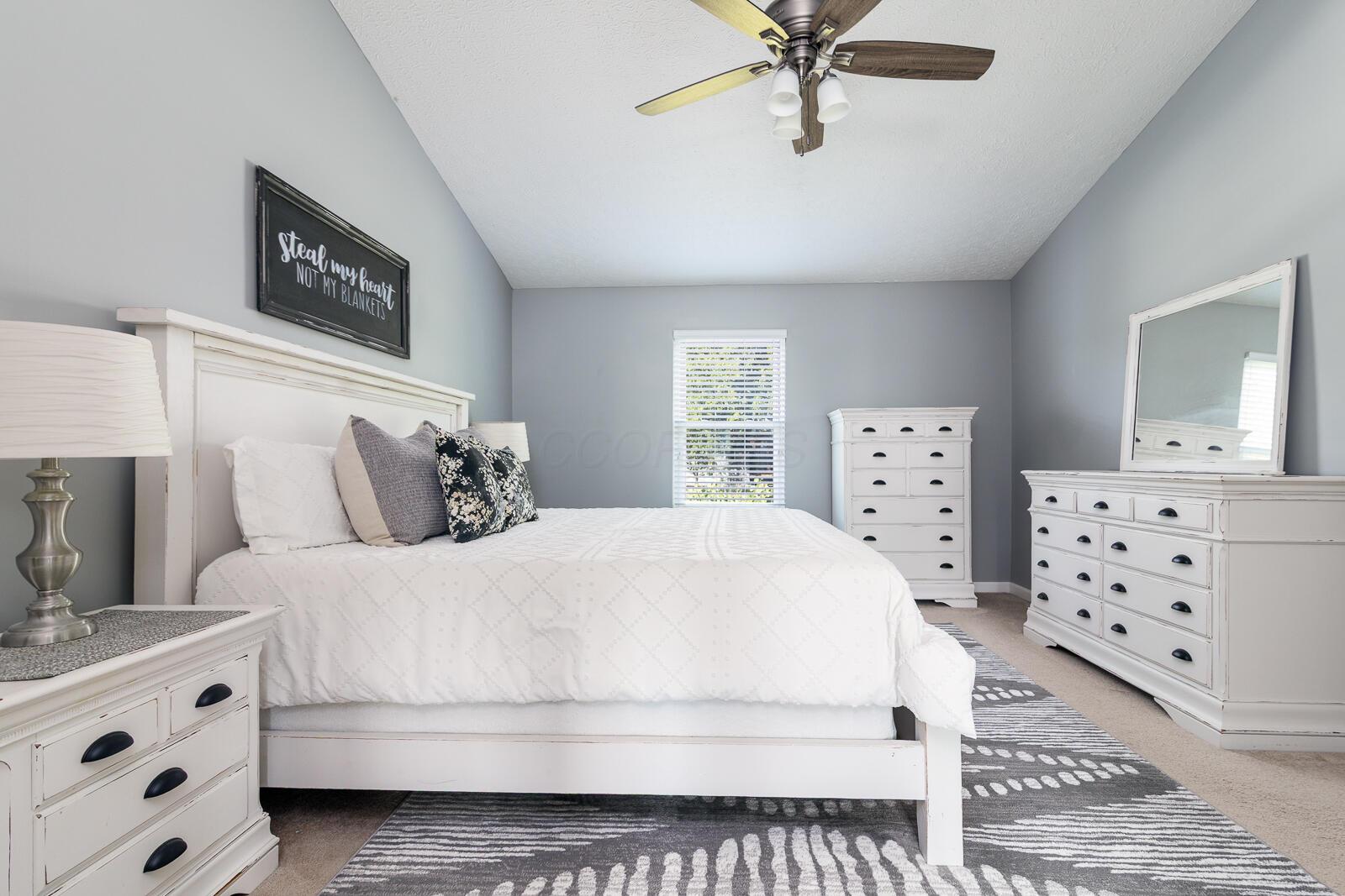 107 N Highview Boulevard