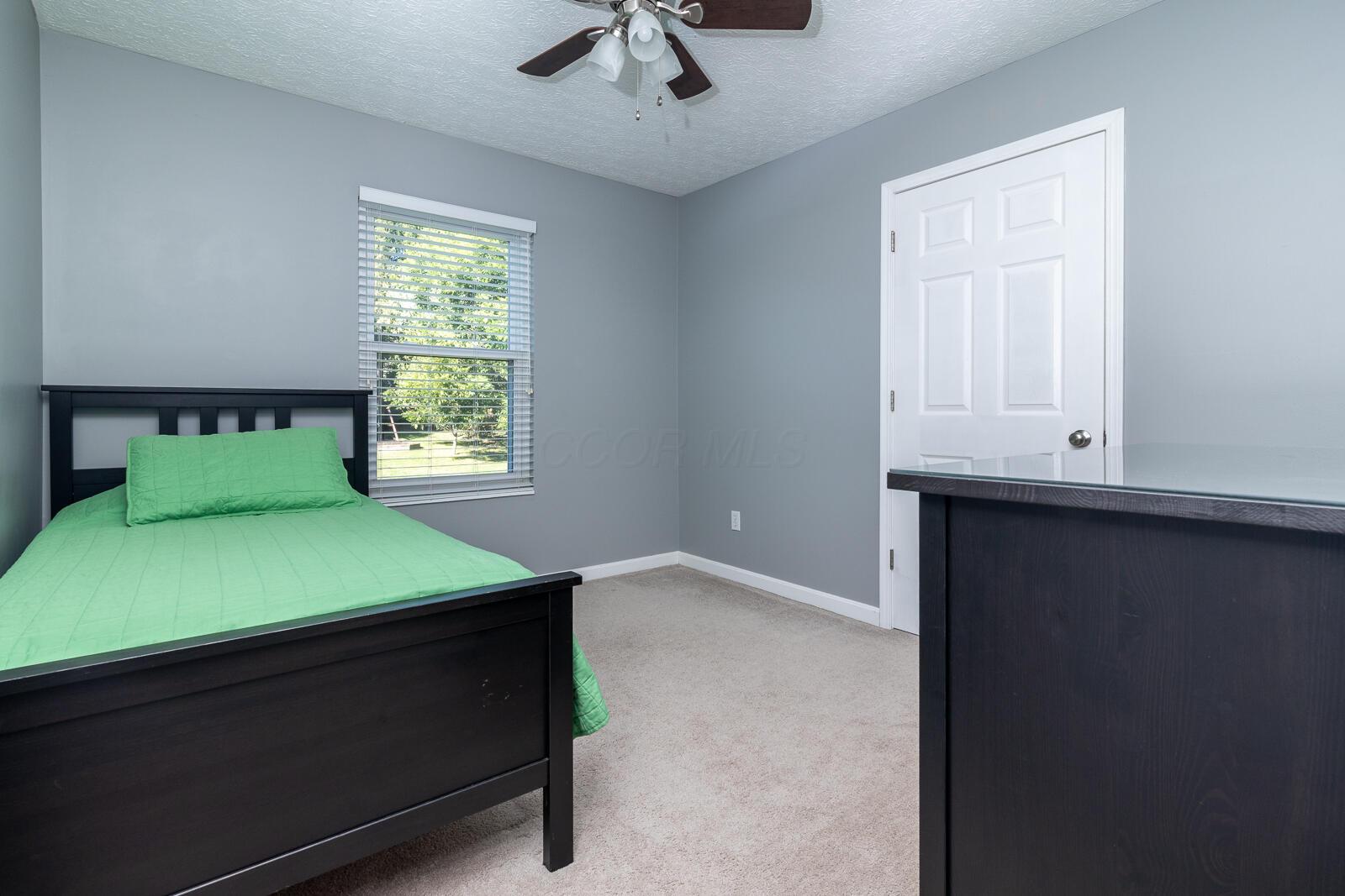 107 N Highview Boulevard