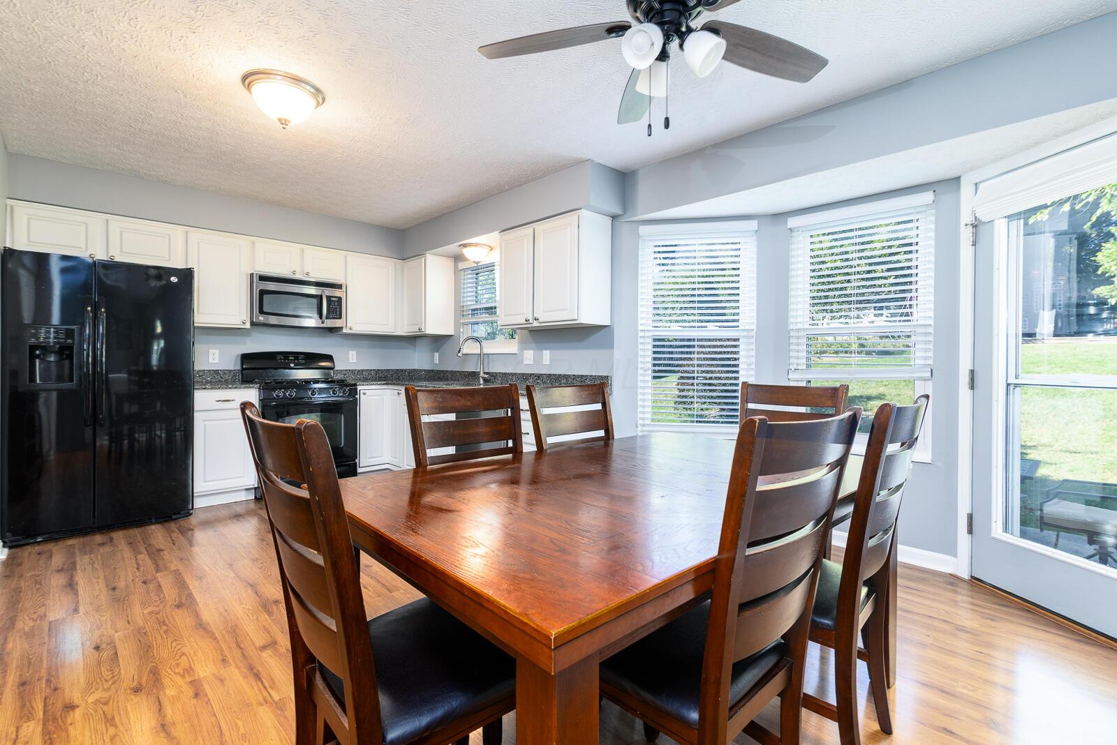 107 N Highview Boulevard