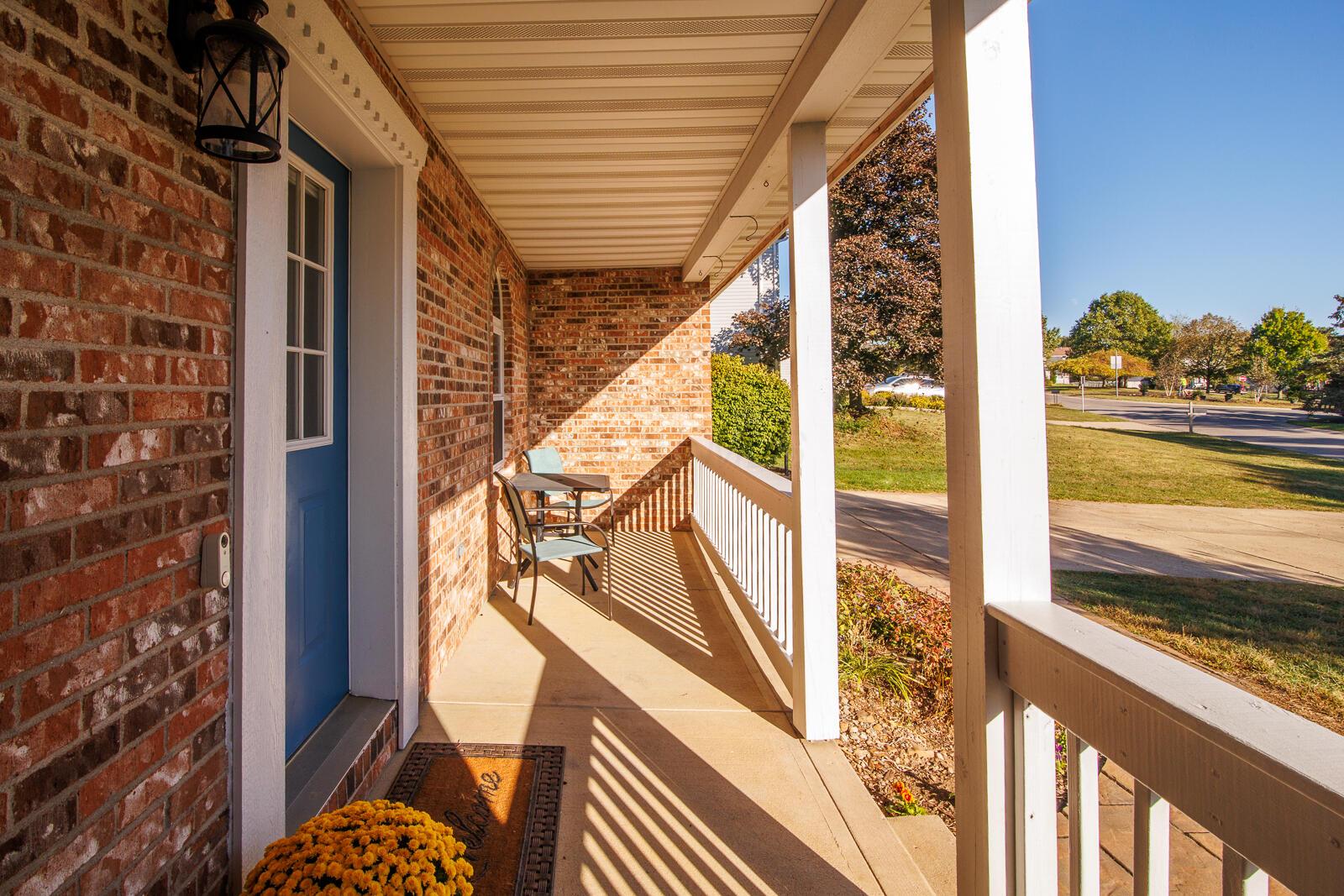 107 N Highview Boulevard