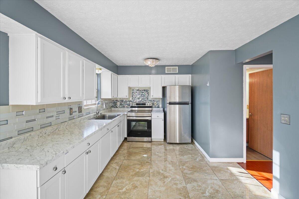 1390 Gray Meadow Drive