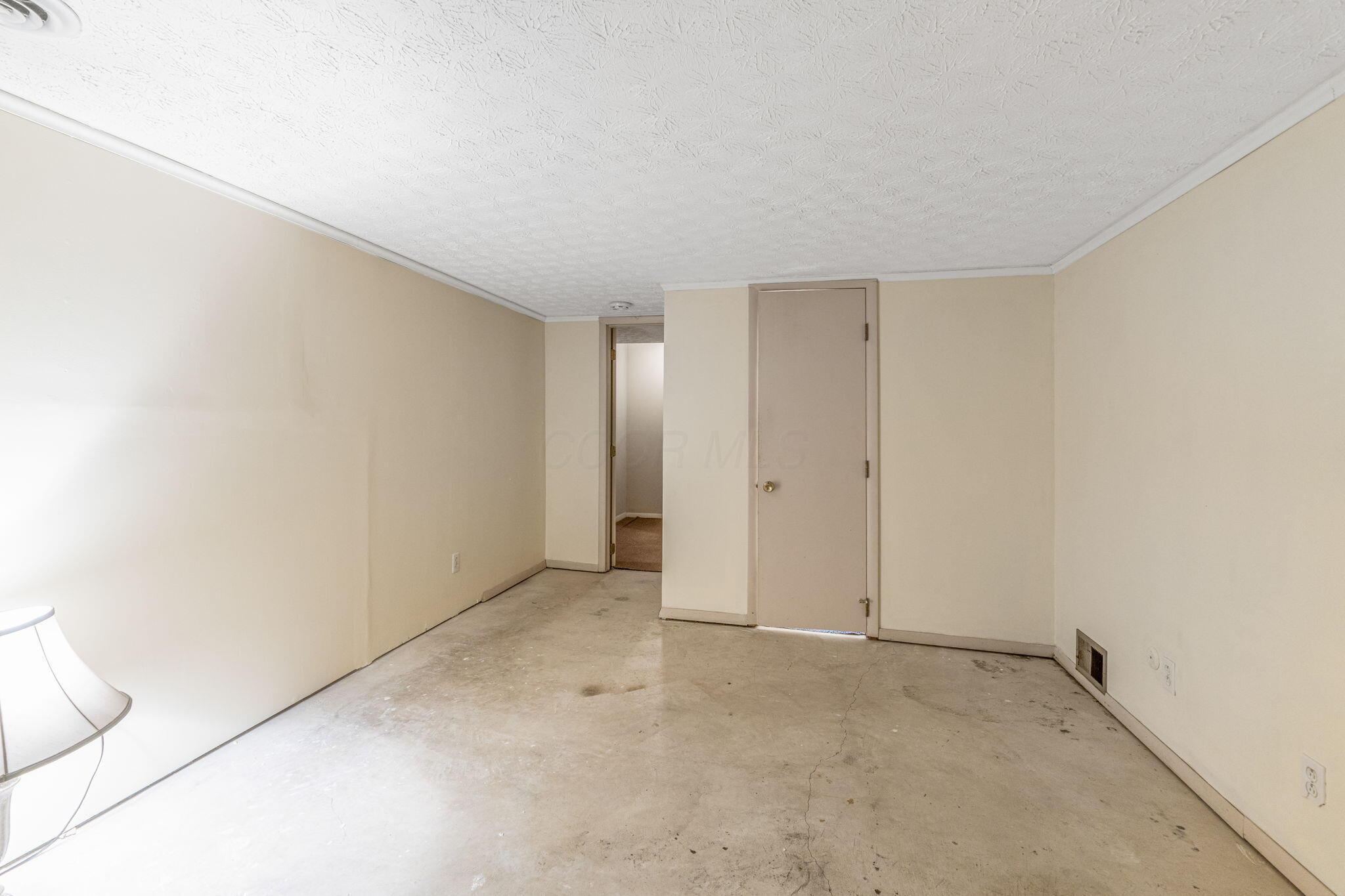 1294 Clydesdale Court