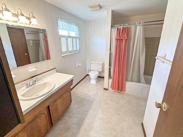 1294 Clydesdale Court