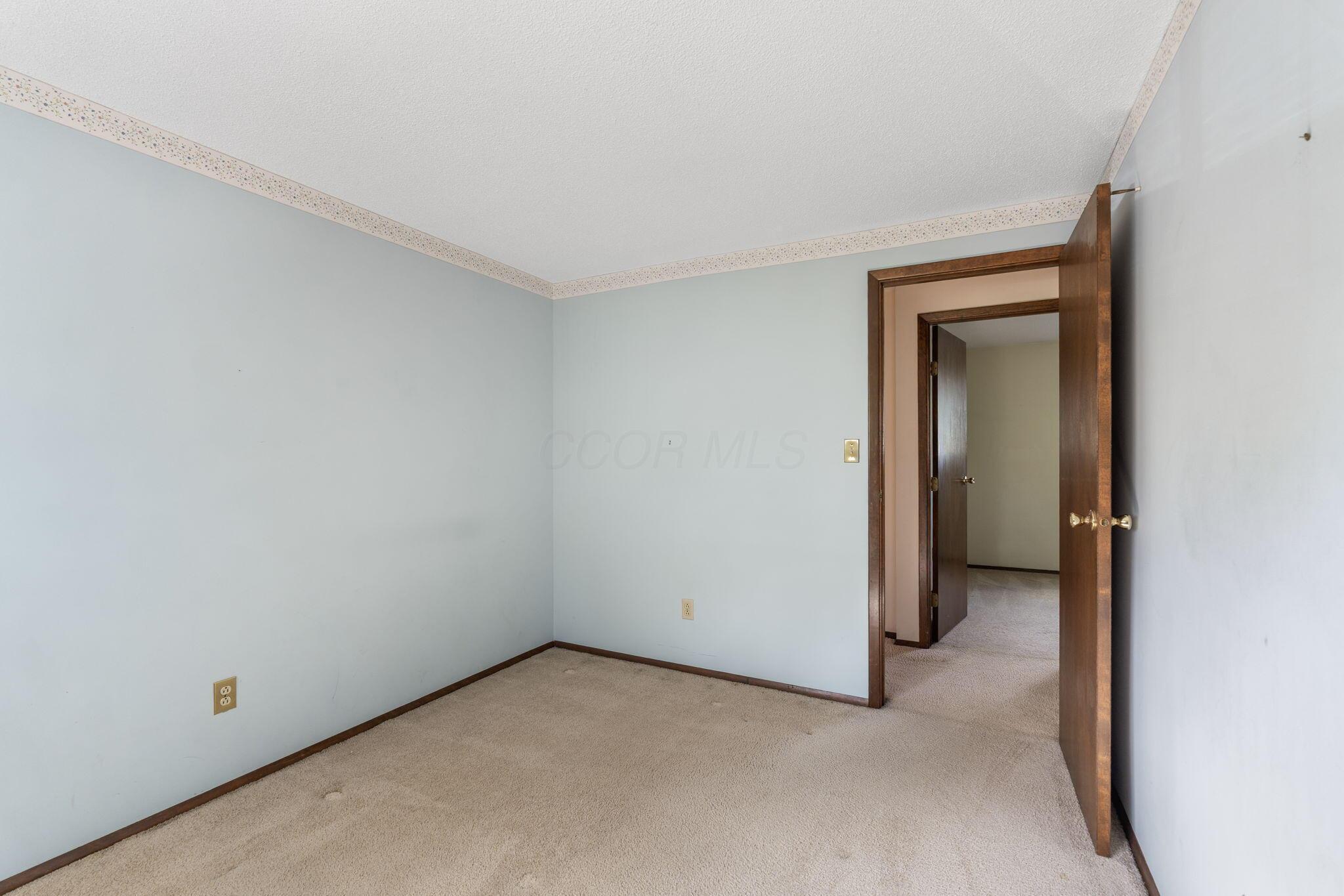 1294 Clydesdale Court