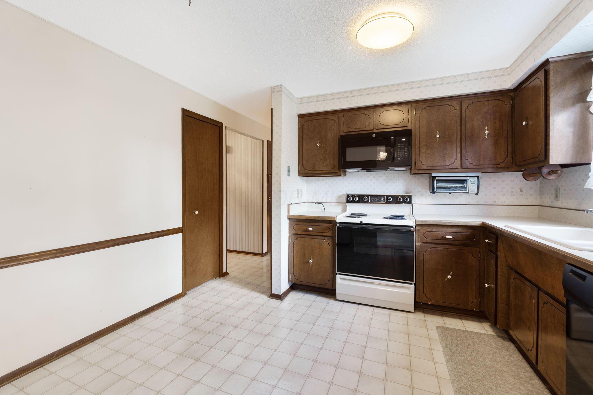 1294 Clydesdale Court