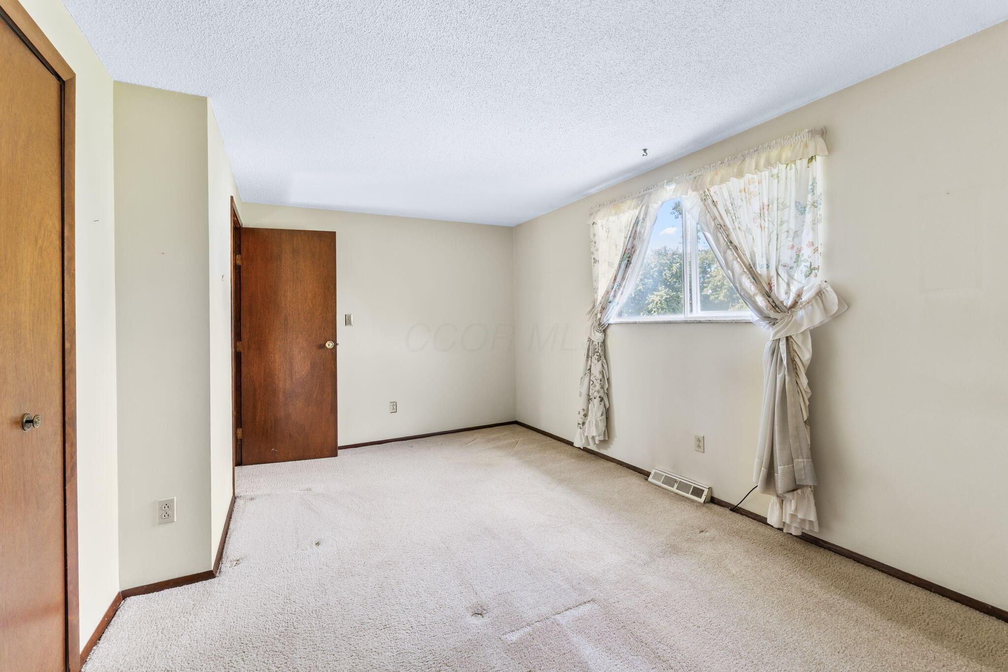 1294 Clydesdale Court