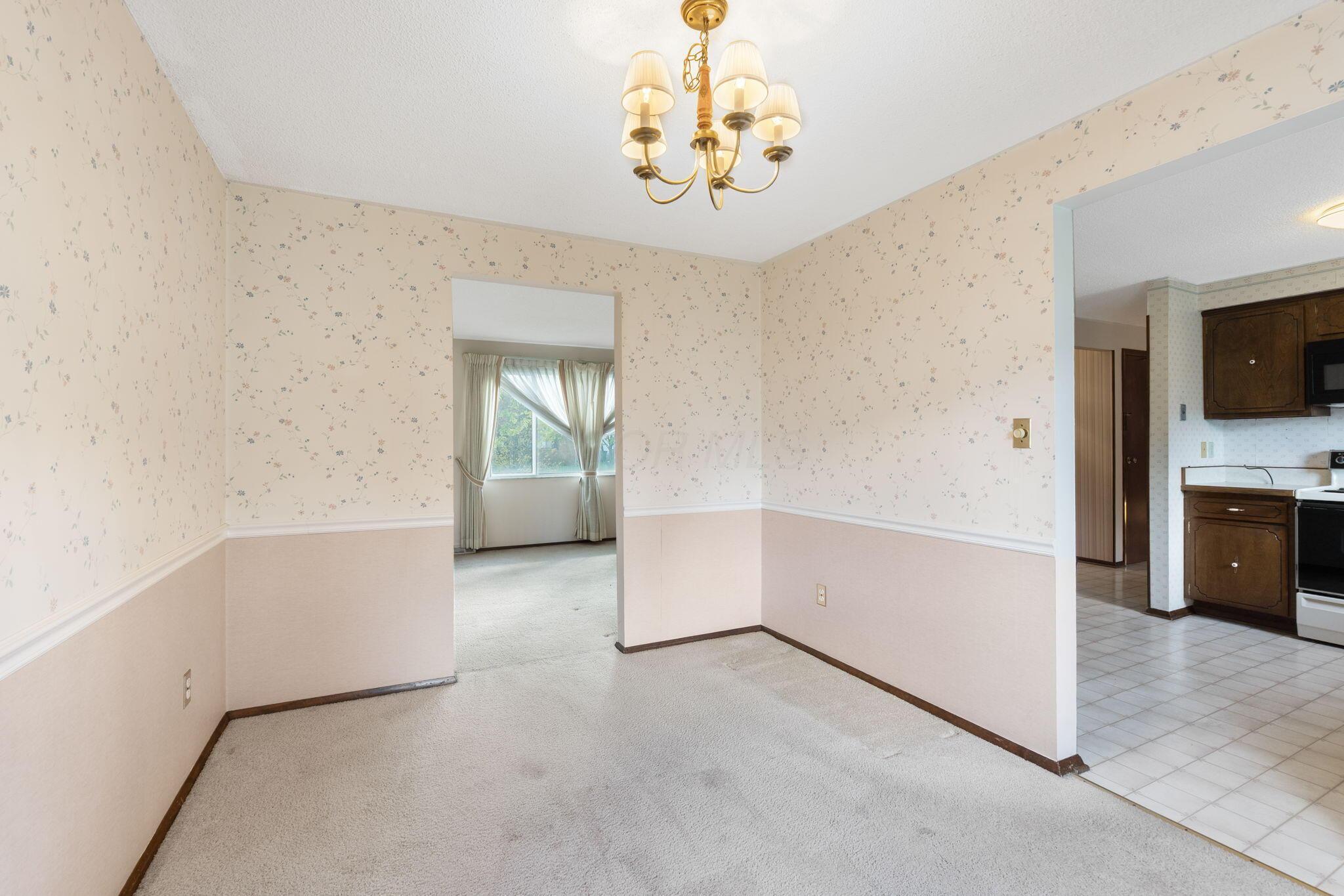 1294 Clydesdale Court