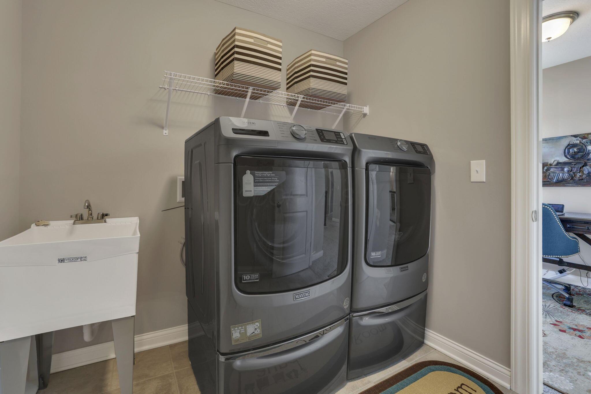 759 Avebury Drive, Pickerington