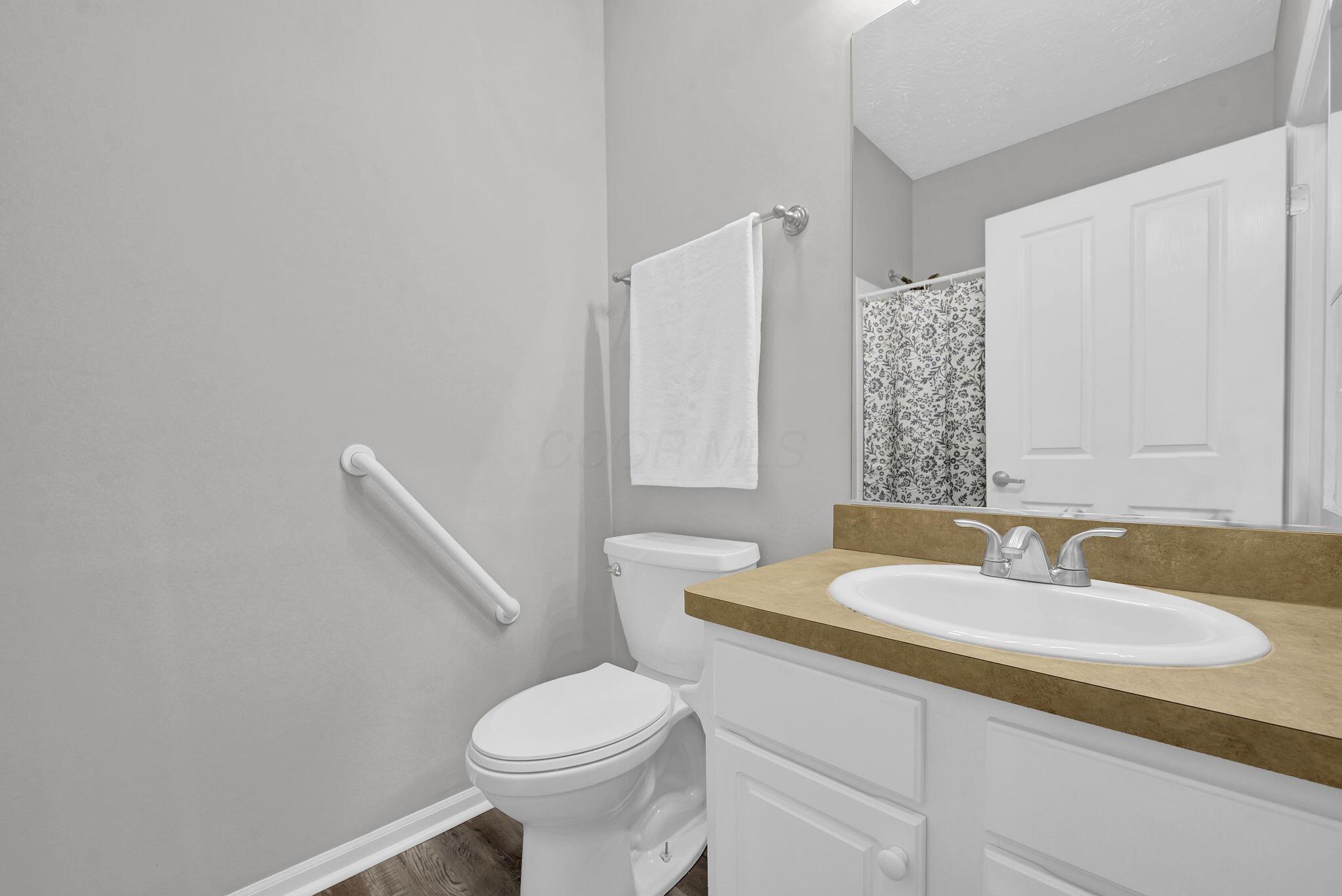 6214 Brickside Drive, 24, New Albany Unit: 24