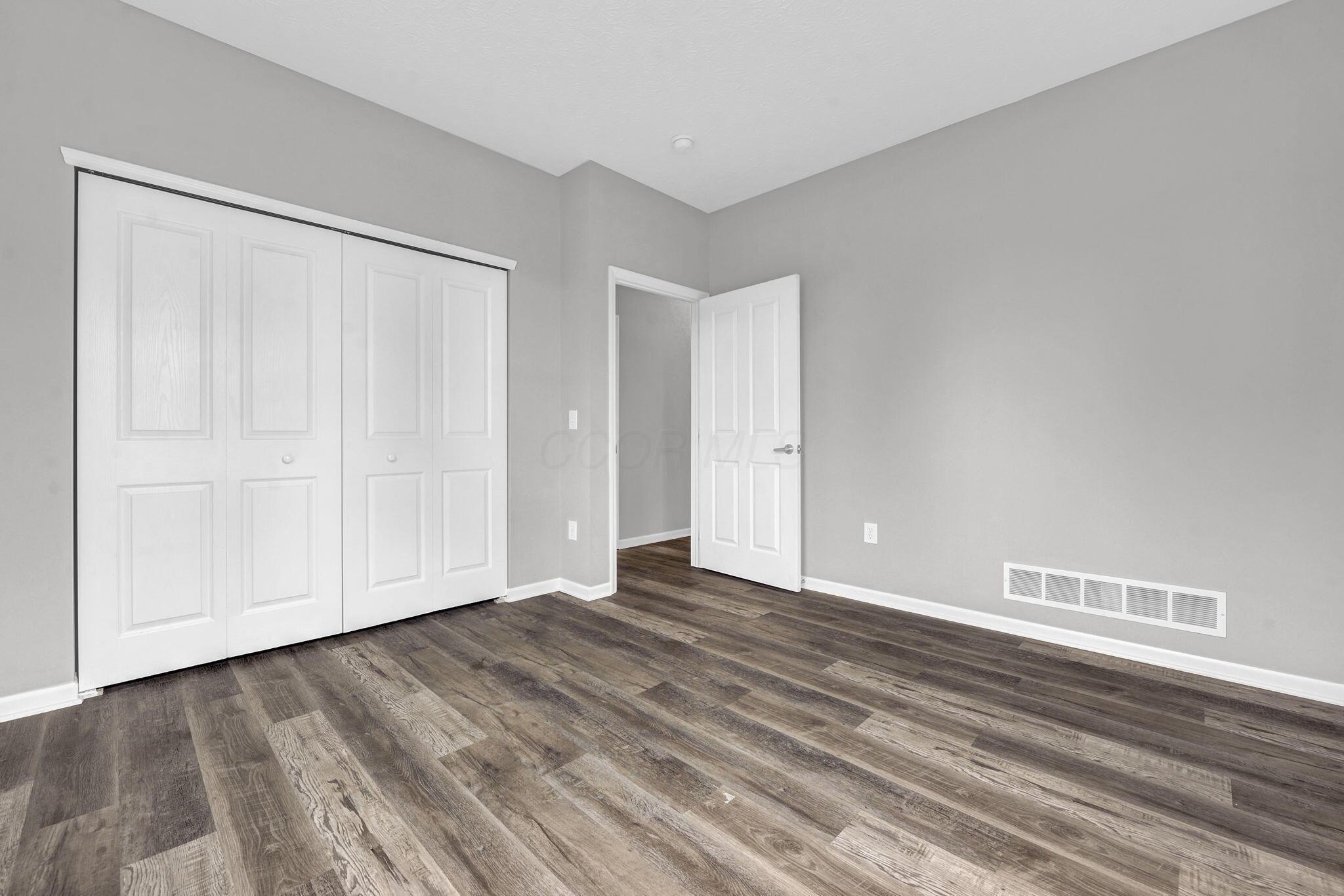 6214 Brickside Drive, 24, New Albany Unit: 24