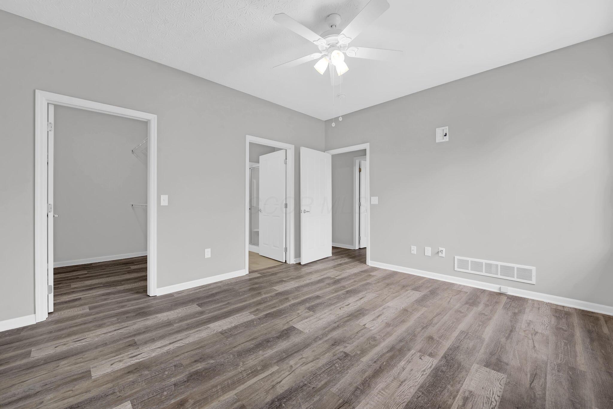 6214 Brickside Drive, 24, New Albany Unit: 24