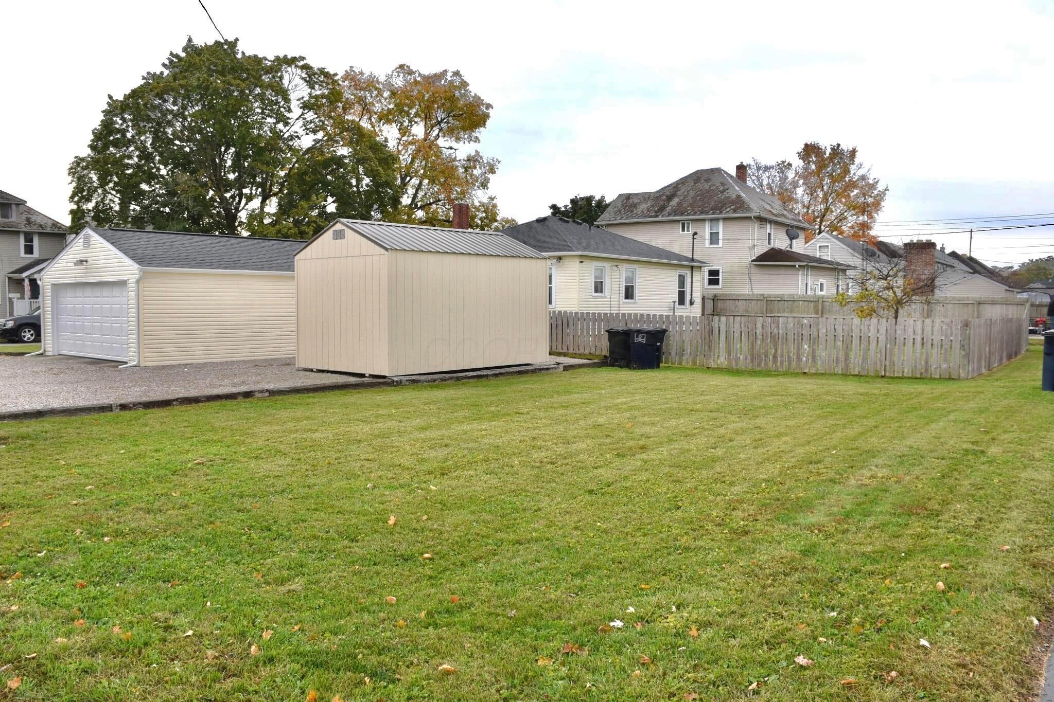 953 Garfield Avenue, Lancaster