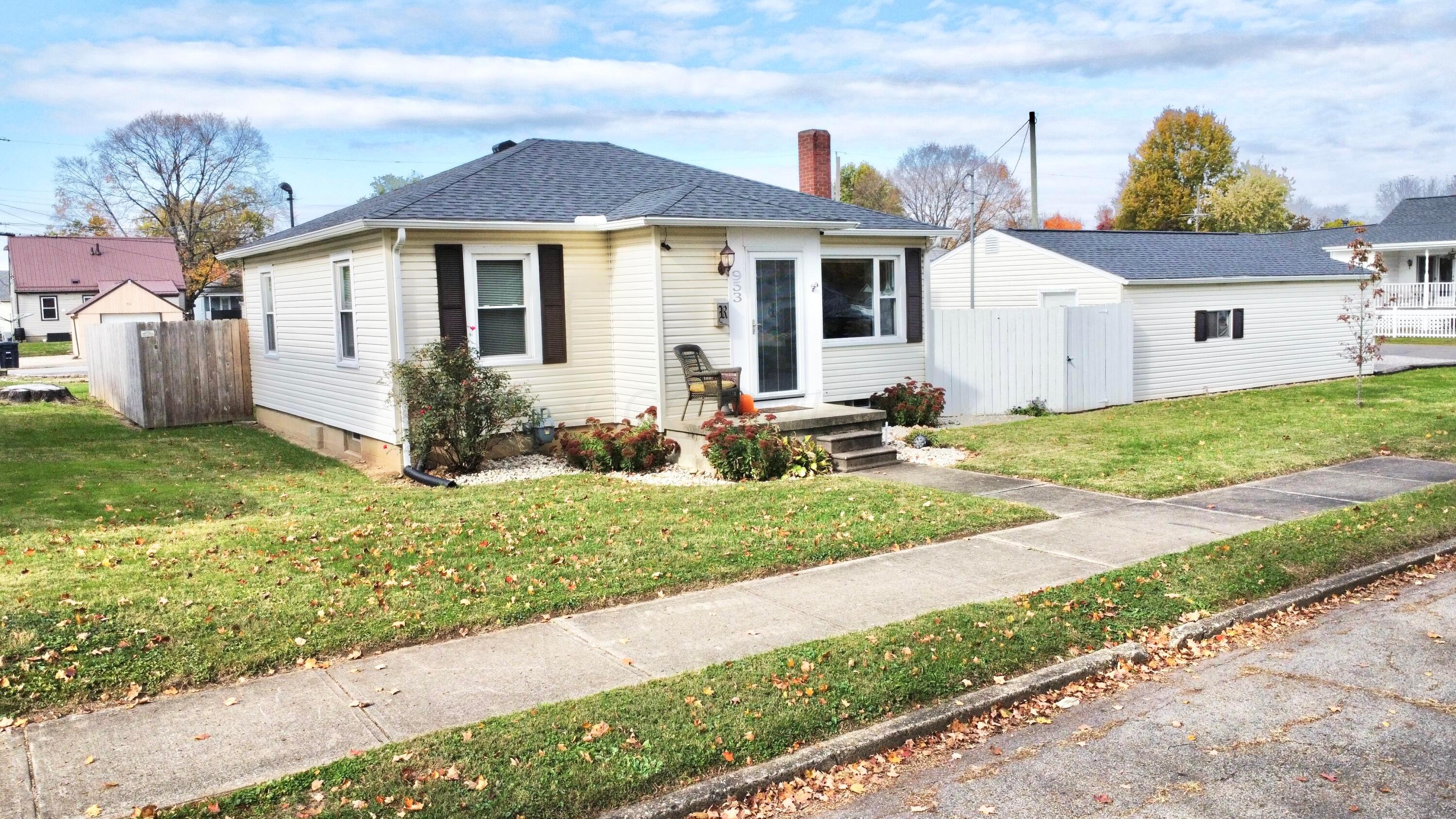 953 Garfield Avenue, Lancaster