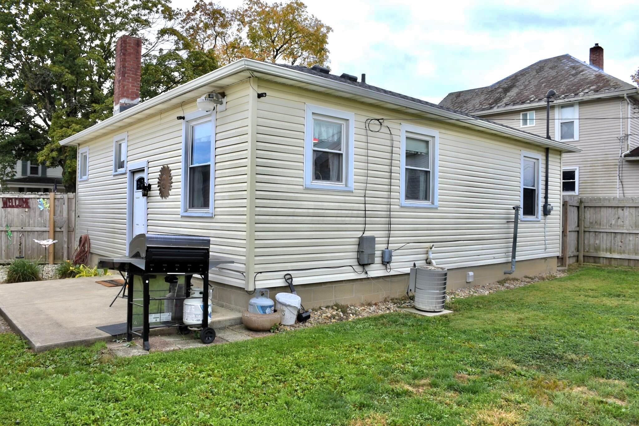 953 Garfield Avenue, Lancaster