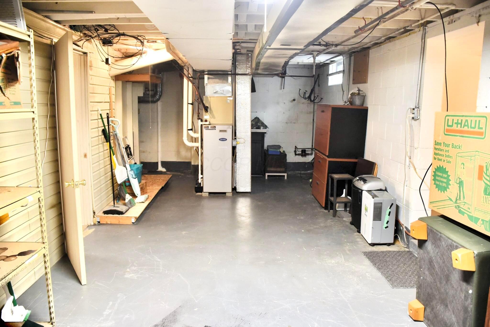 953 Garfield Avenue, Lancaster