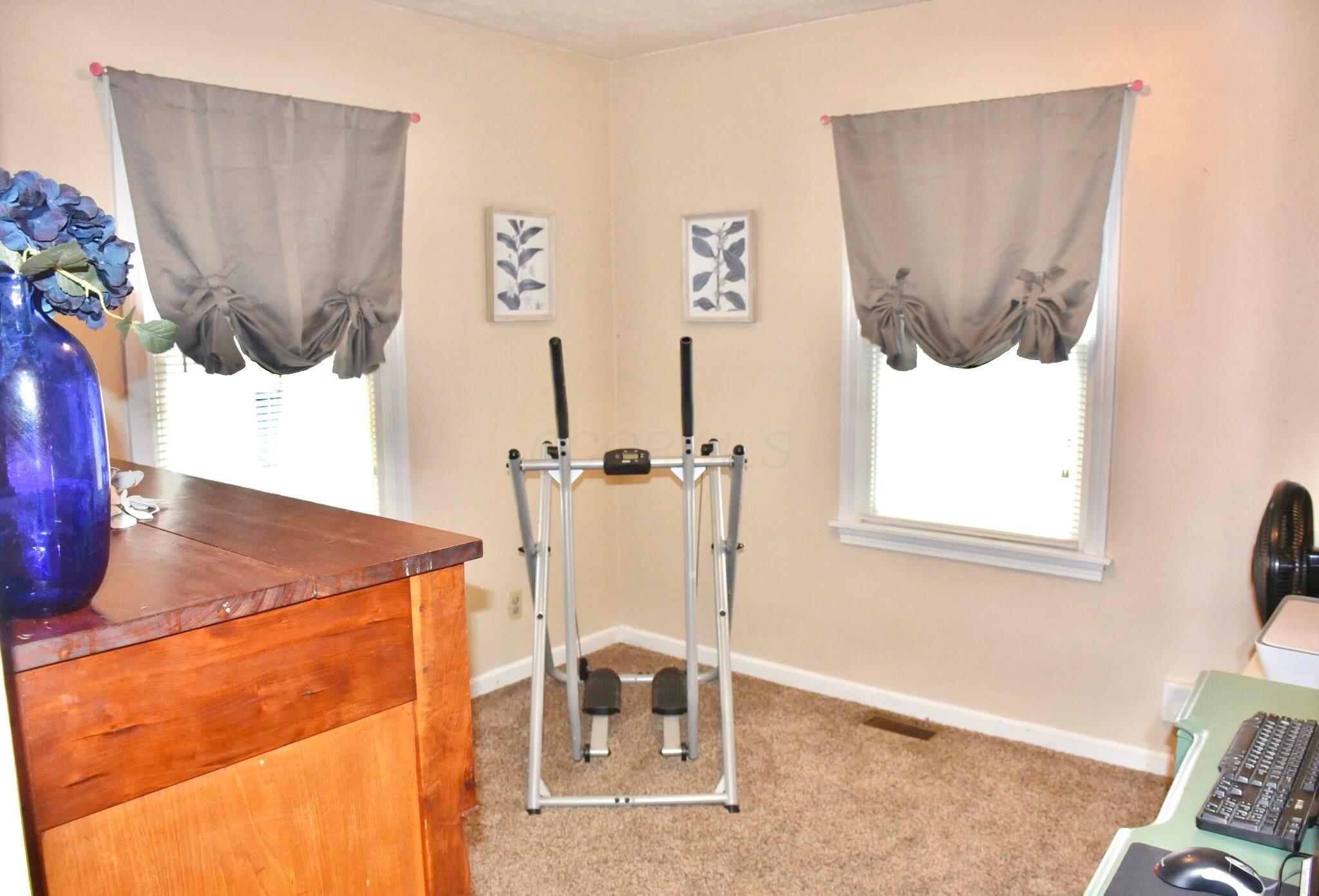 953 Garfield Avenue, Lancaster