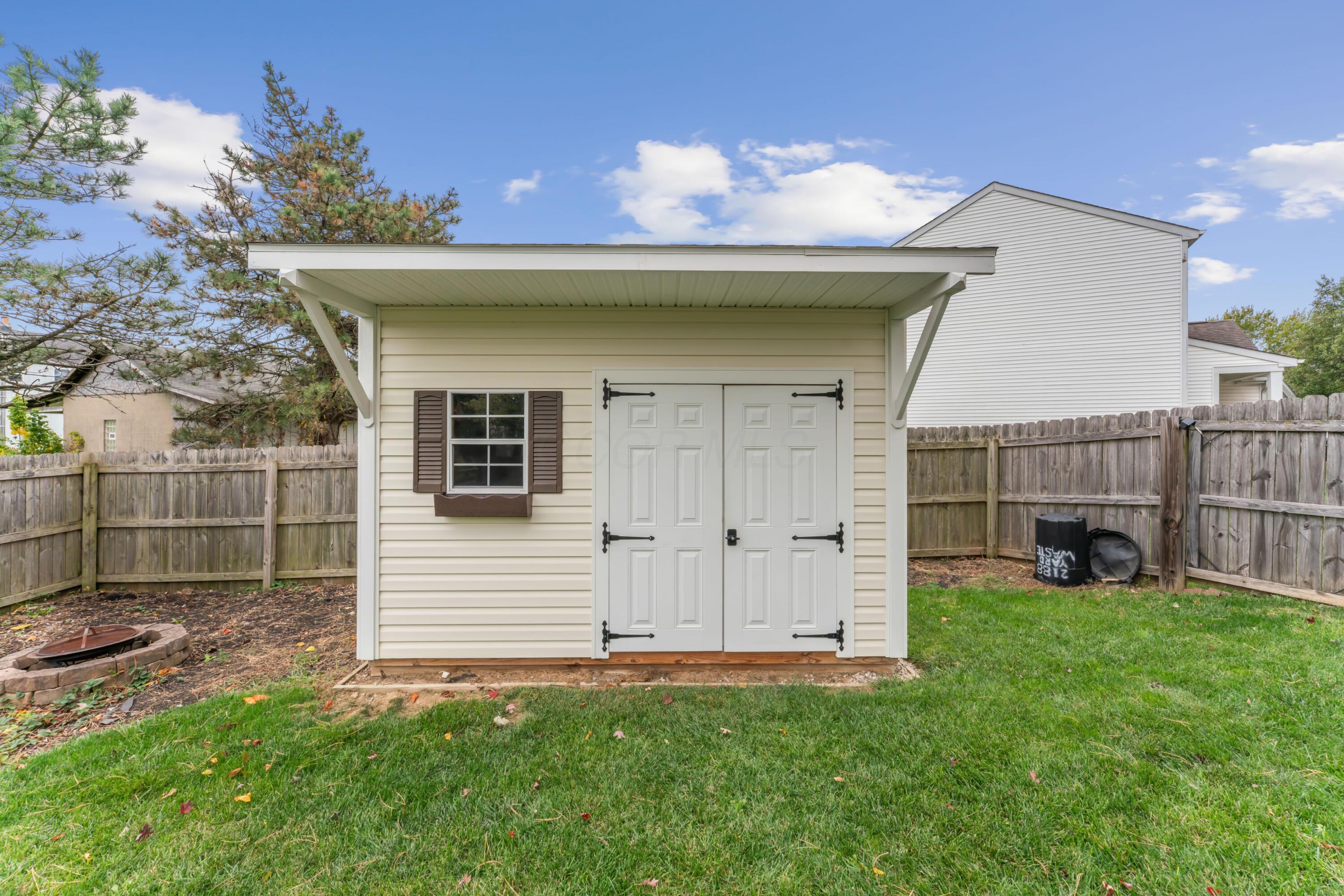 2188 Dry Ridge Court, Grove City