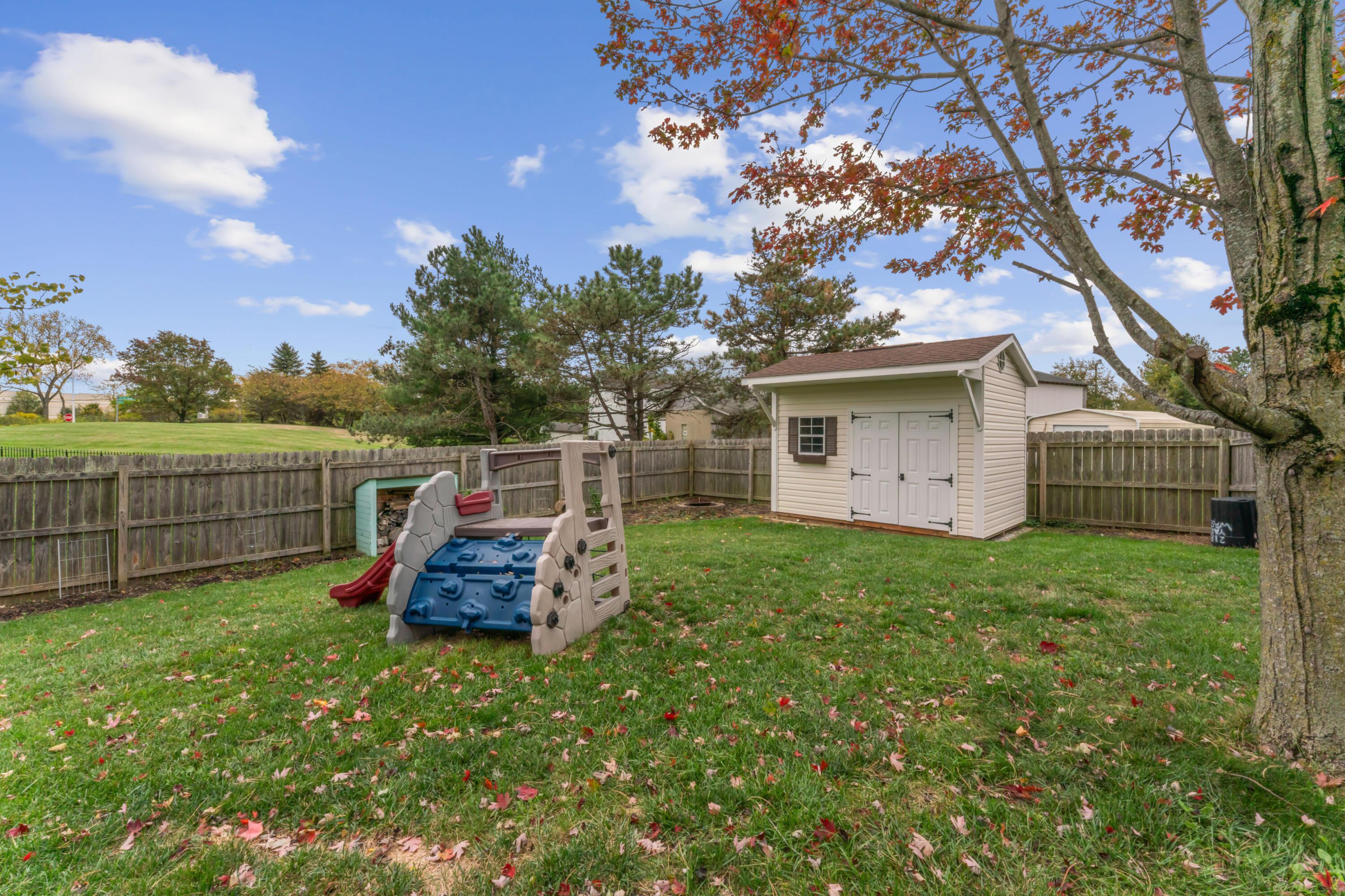 2188 Dry Ridge Court, Grove City