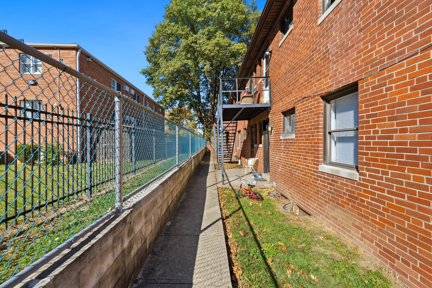 1635-1645 E Mound Street, Columbus