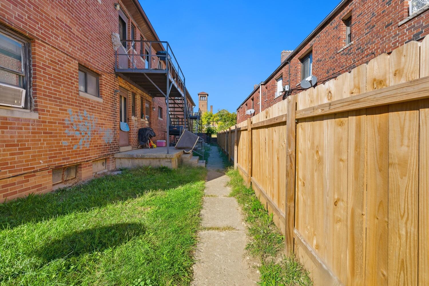 1635-1645 E Mound Street, Columbus