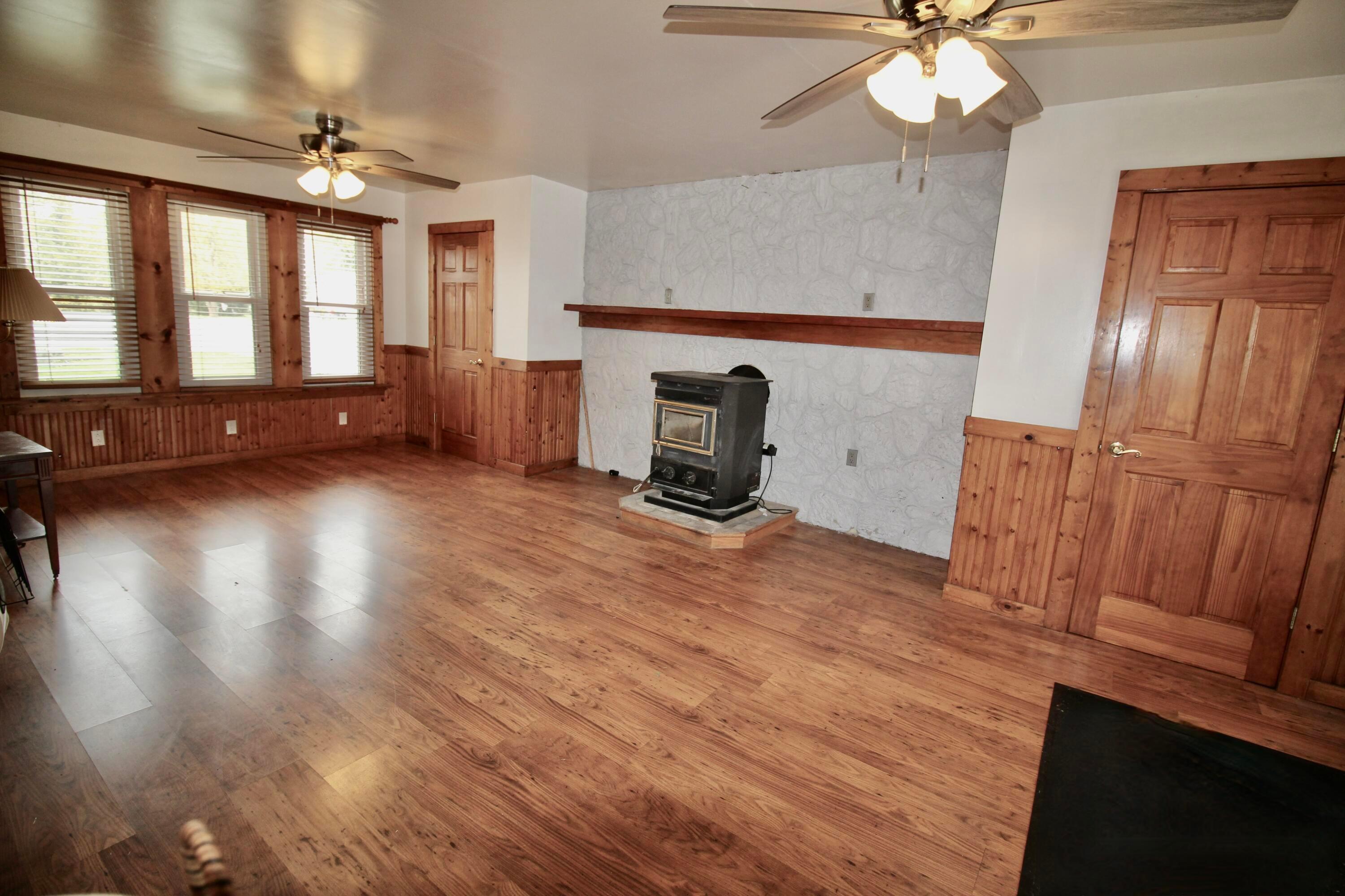 11007 Hebron Road, Buckeye Lake