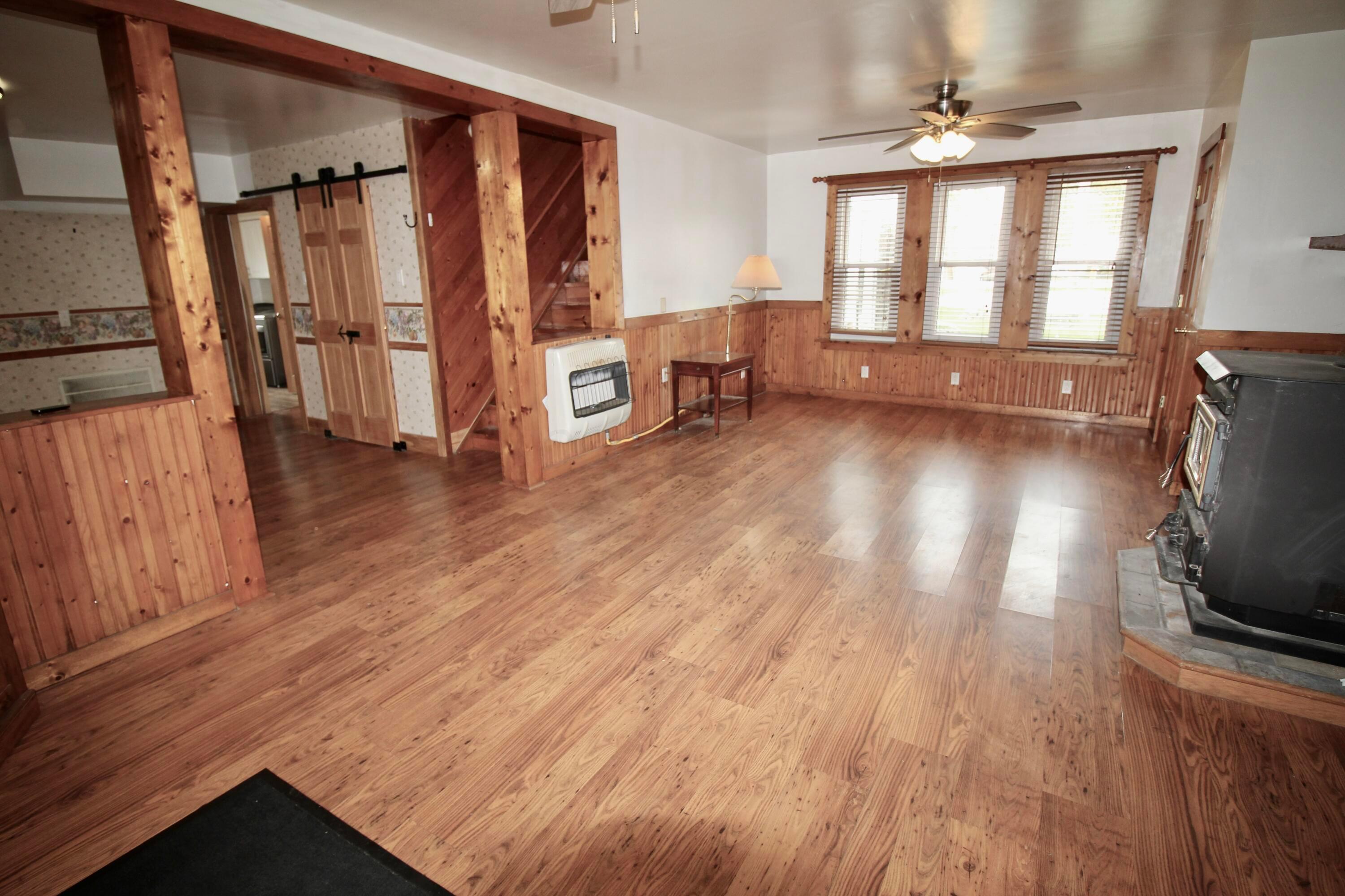 11007 Hebron Road, Buckeye Lake