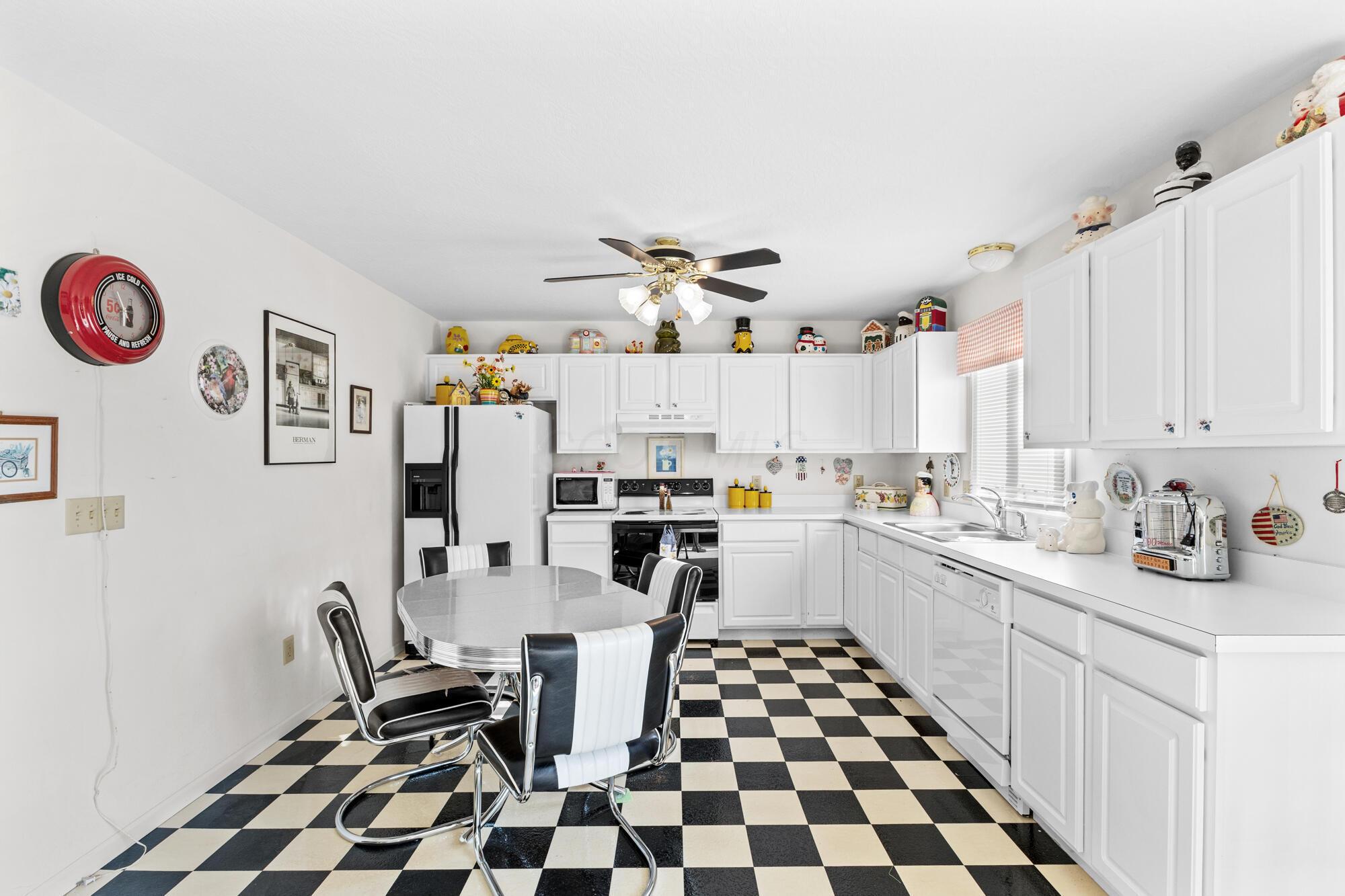 3399 N State Route 61, Sunbury