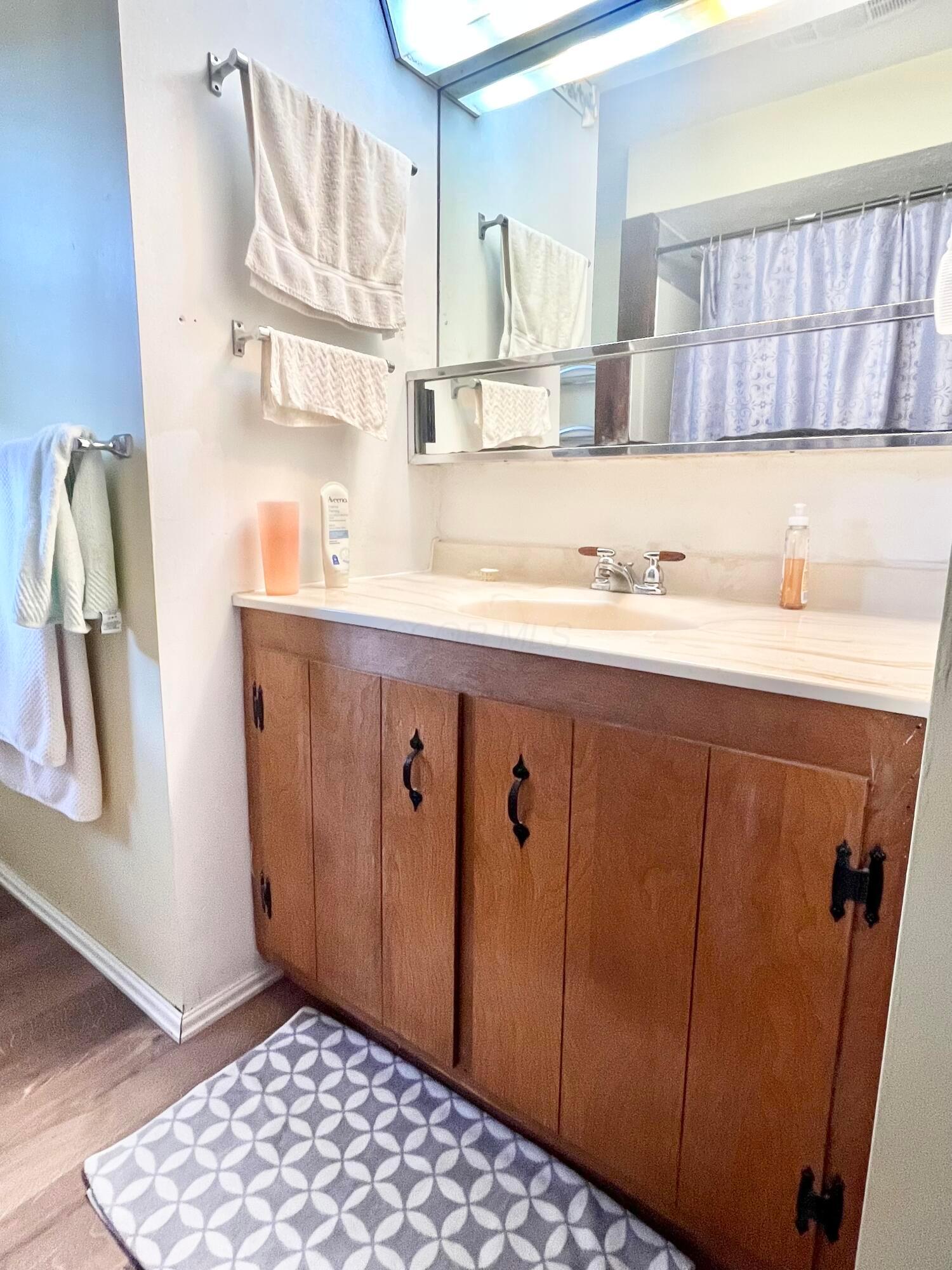 1295 Quarry Road SE, Lancaster