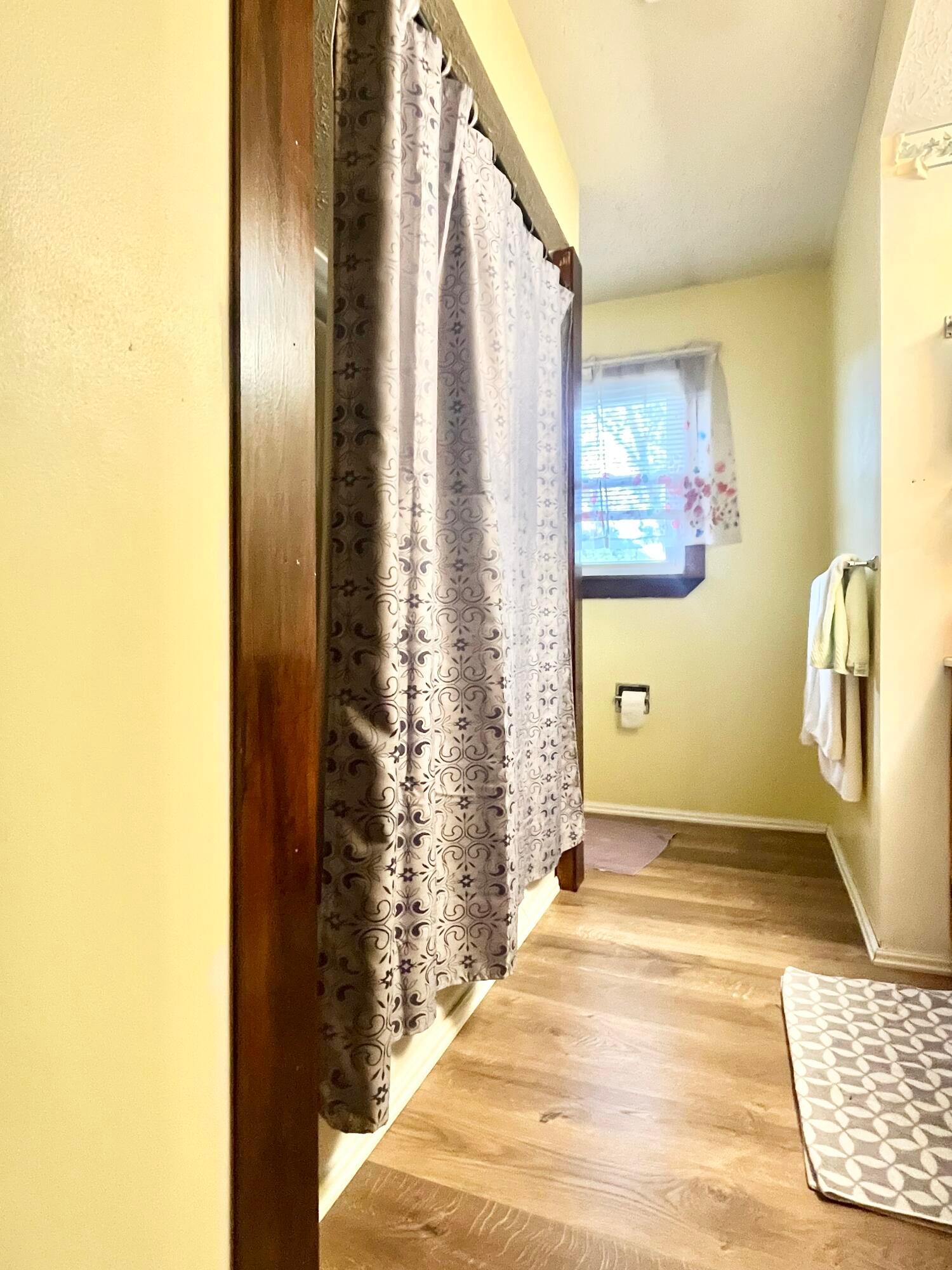 1295 Quarry Road SE, Lancaster