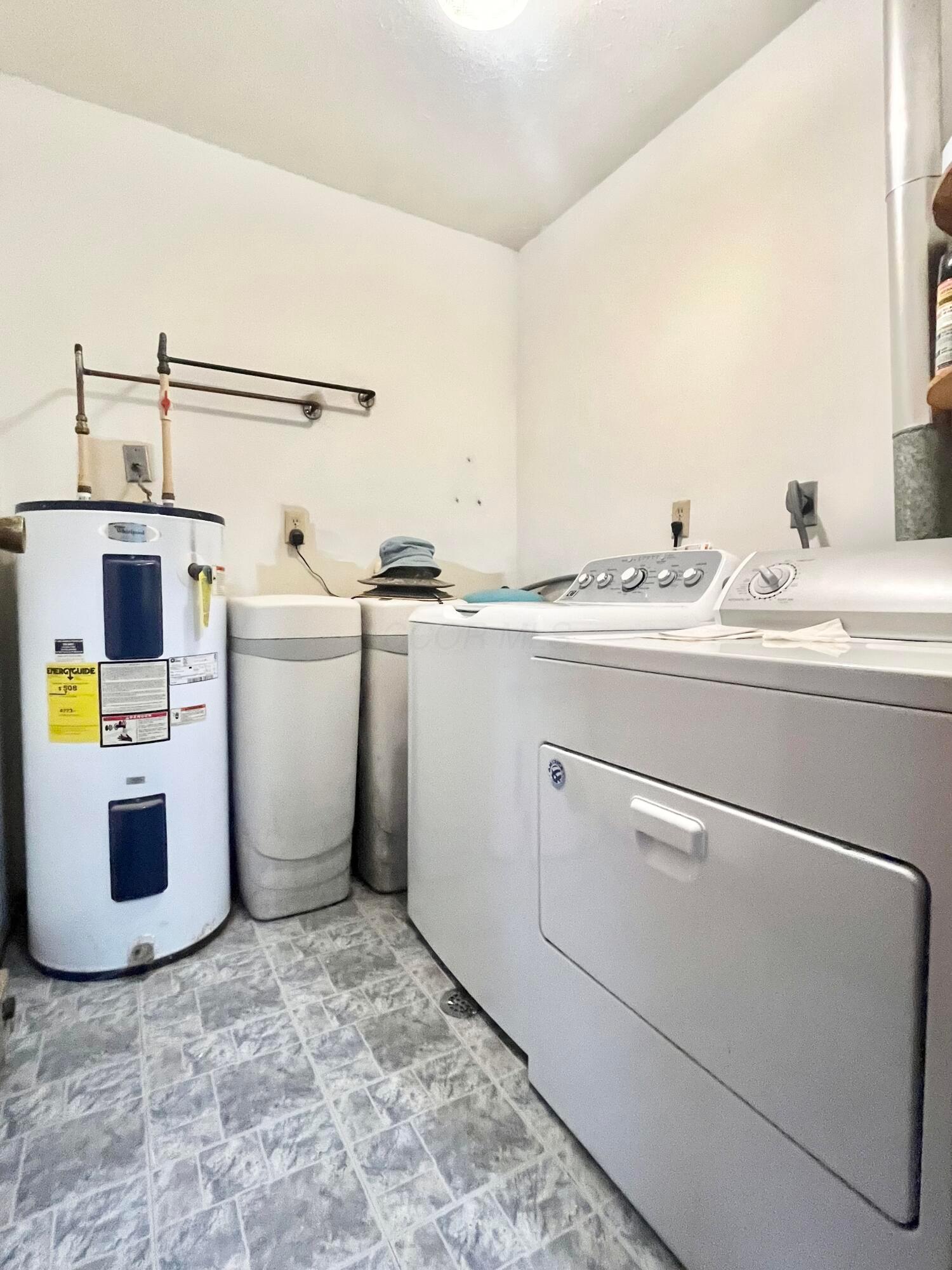 1295 Quarry Road SE, Lancaster