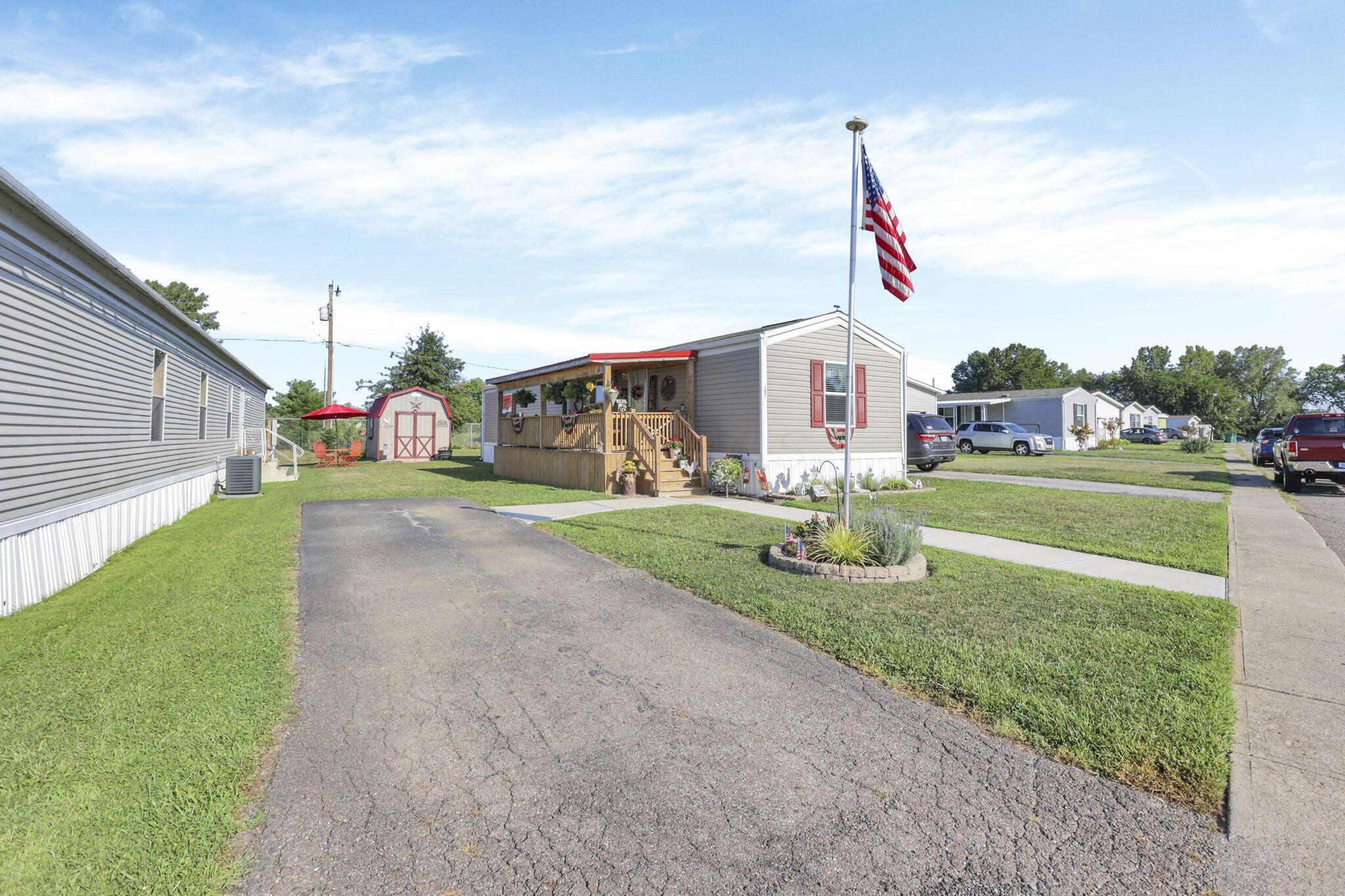 107 Greenbriar Lane W, Lot 4, Hebron Unit: Lot 4