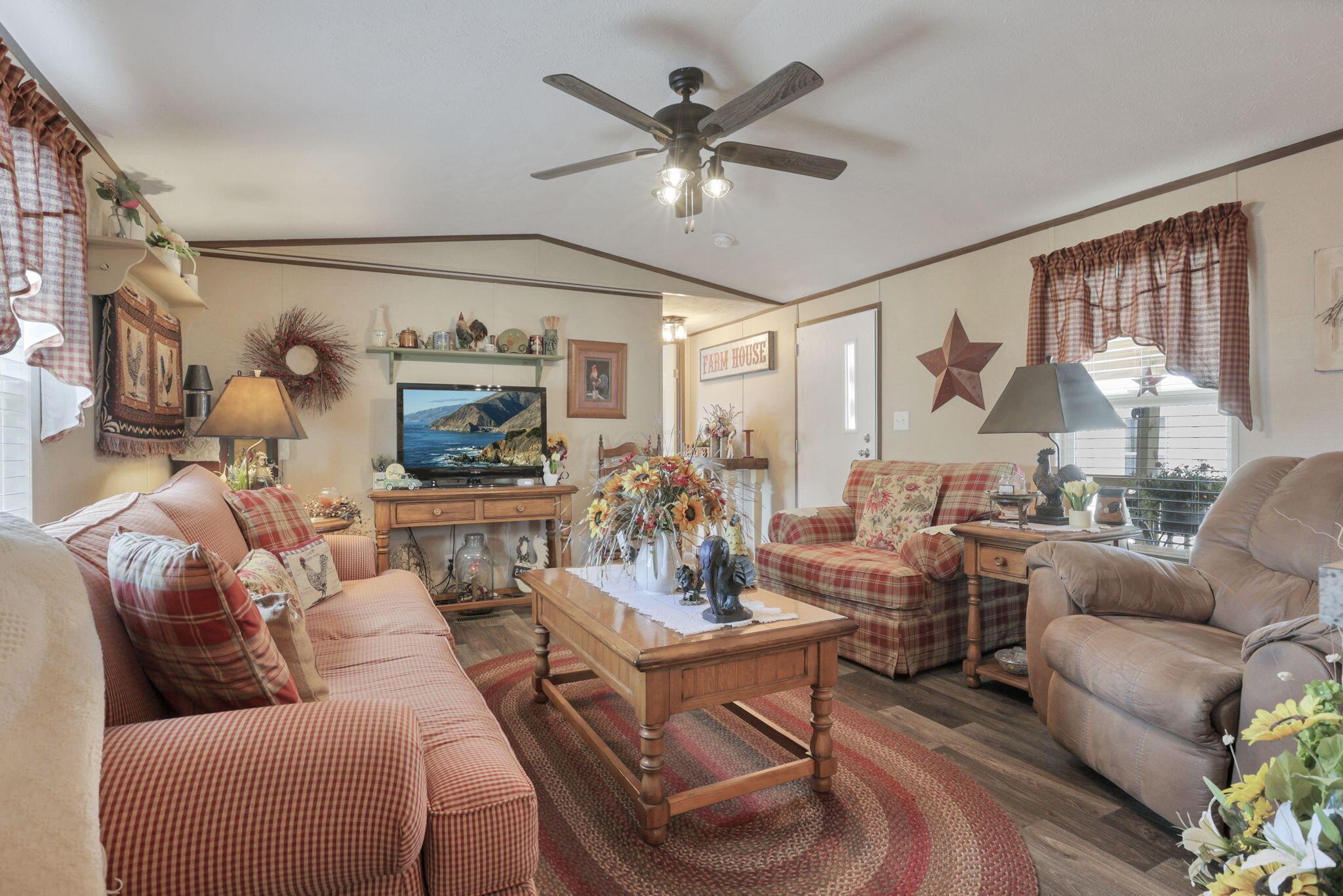 107 Greenbriar Lane W, Lot 4, Hebron Unit: Lot 4