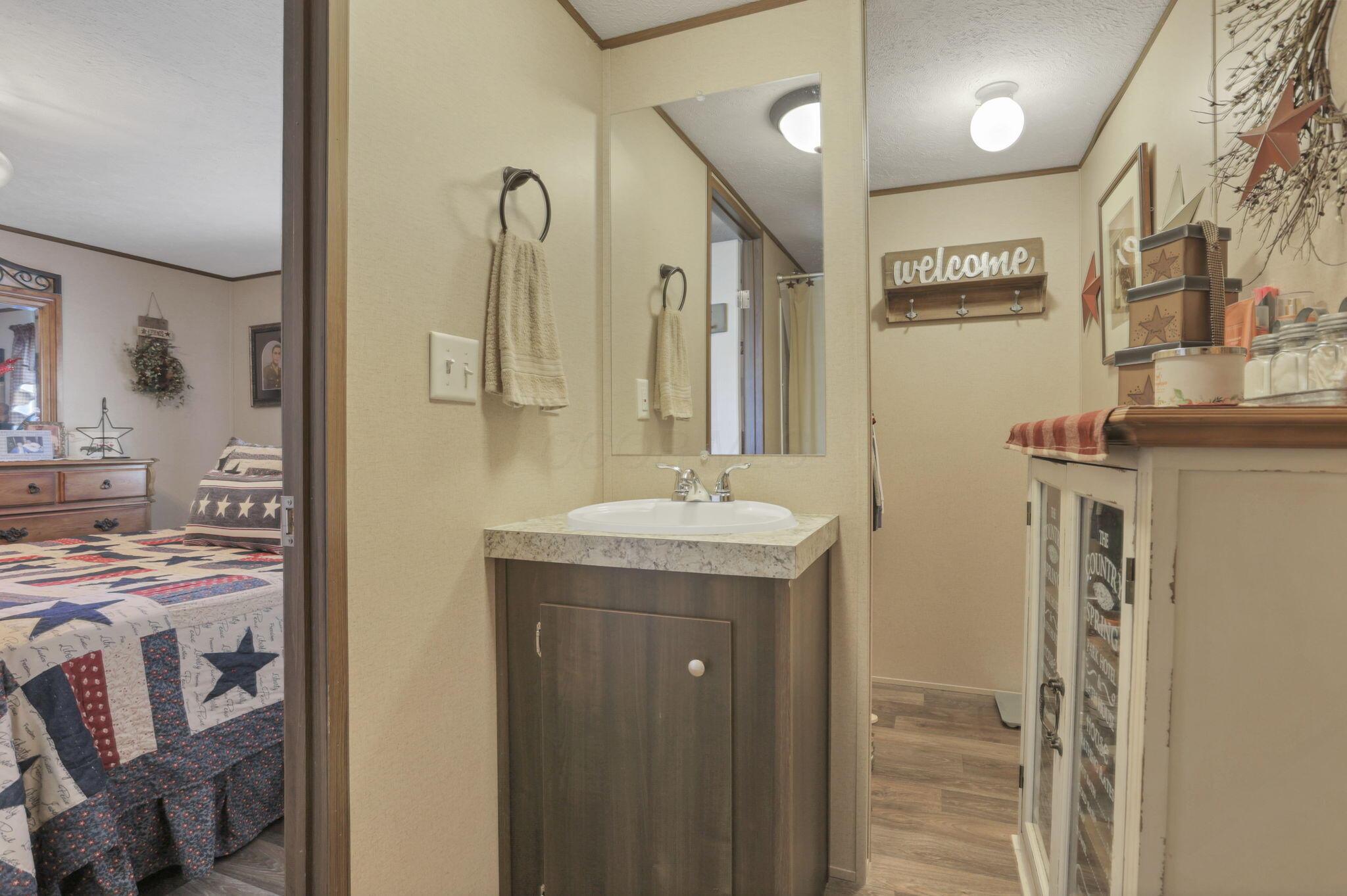 107 Greenbriar Lane W, Lot 4, Hebron Unit: Lot 4