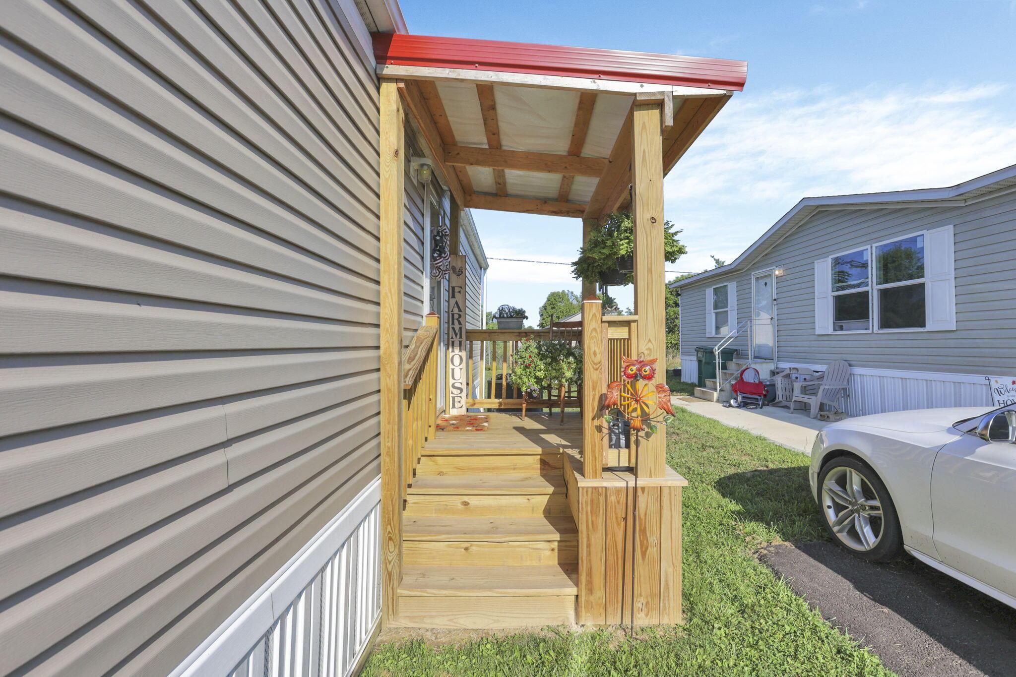 107 Greenbriar Lane W, Lot 4, Hebron Unit: Lot 4