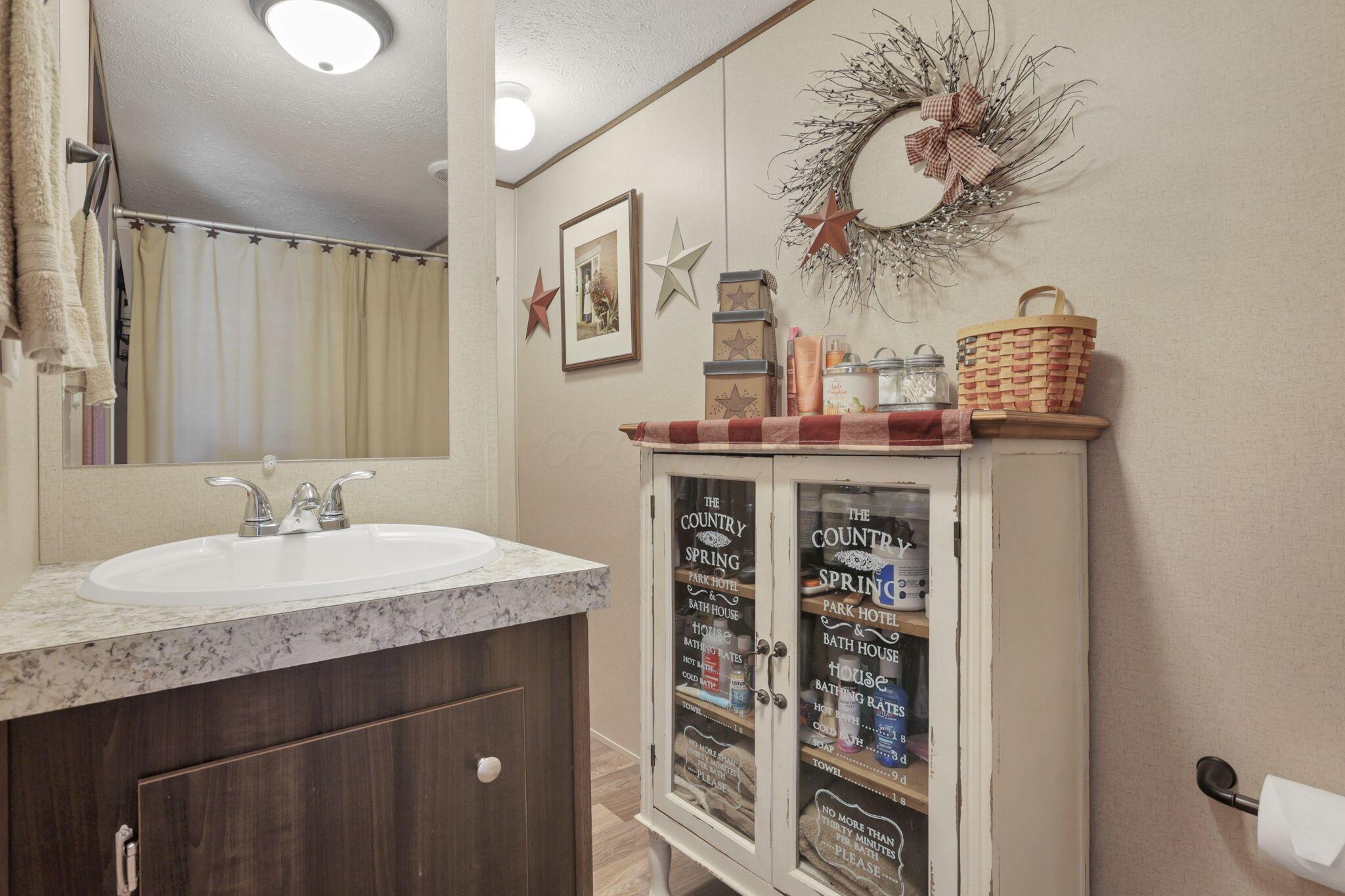 107 Greenbriar Lane W, Lot 4, Hebron Unit: Lot 4