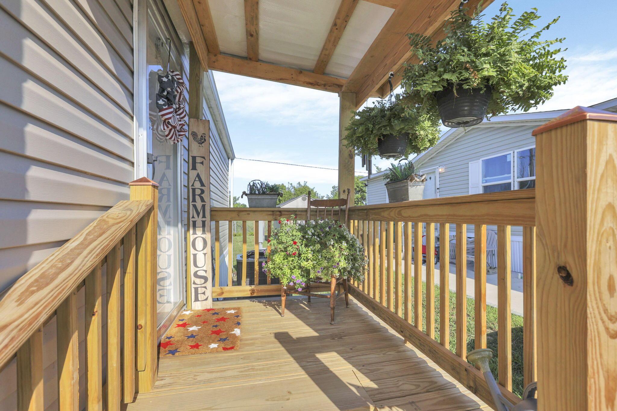 107 Greenbriar Lane W, Lot 4, Hebron Unit: Lot 4